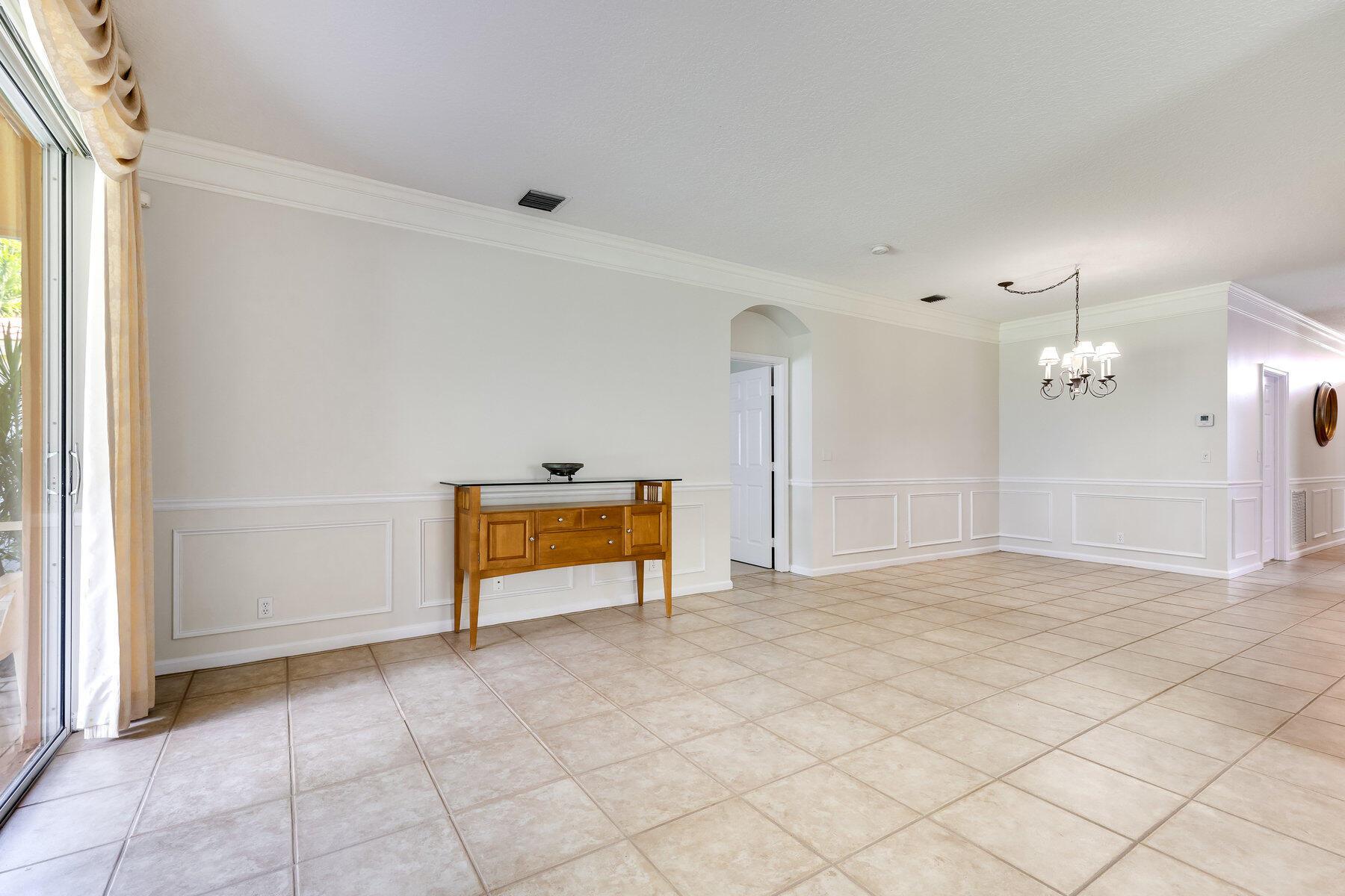12908 Coral Lakes Drive