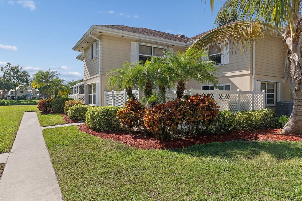 Photo of 3002 Hayden Court, Boynton Beach, FL 33436 (MLS # R11152916)