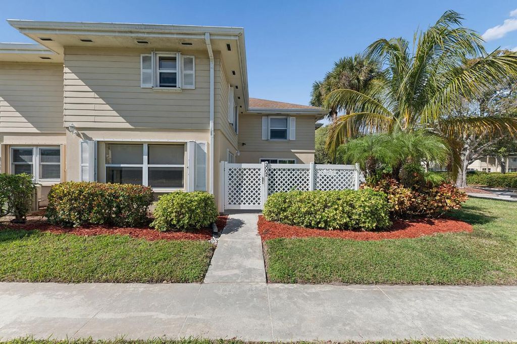 Photo of 3002 Hayden Court, Boynton Beach, FL 33436 (MLS # R11152916)