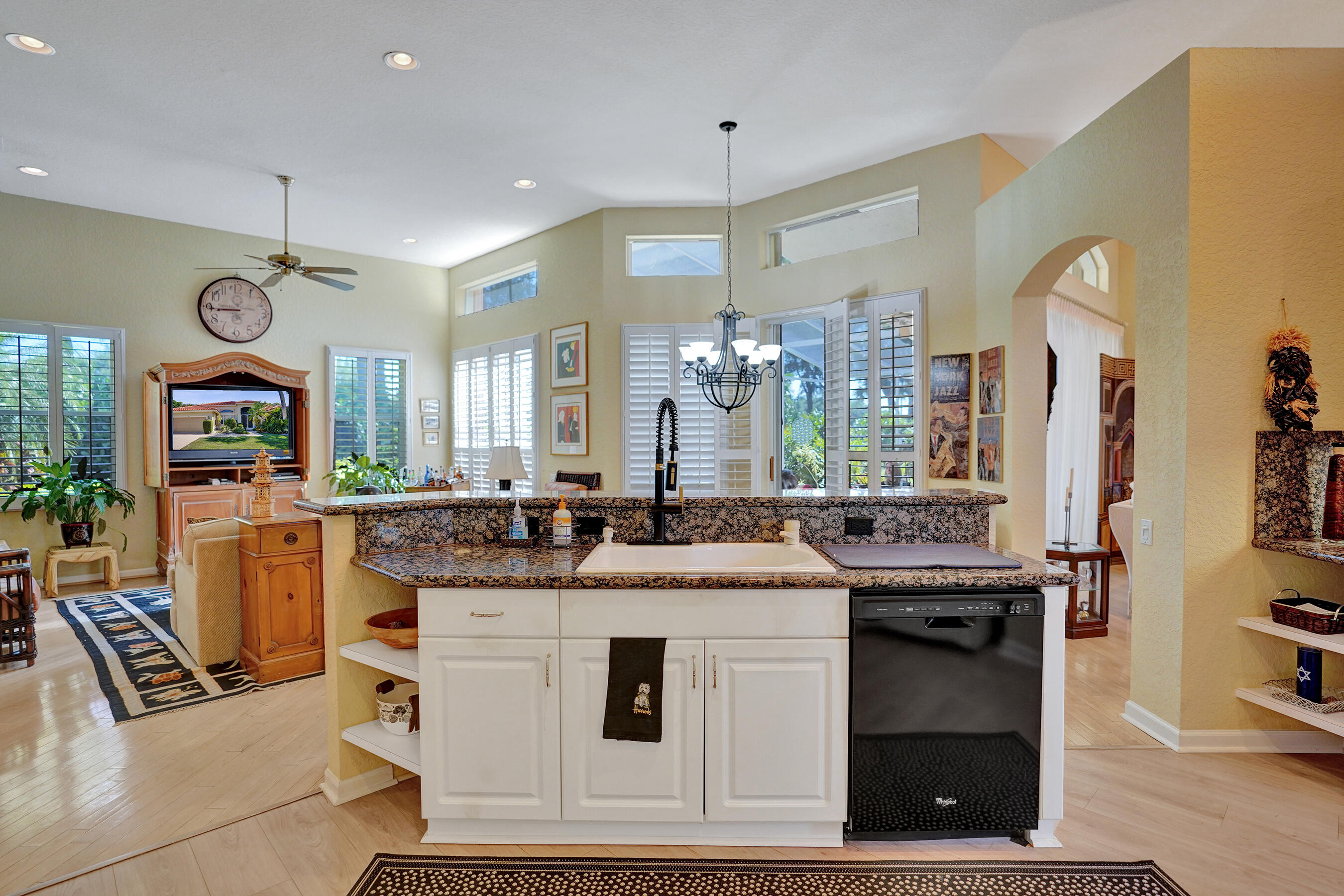 LAKERIDGE FALLS - Residential