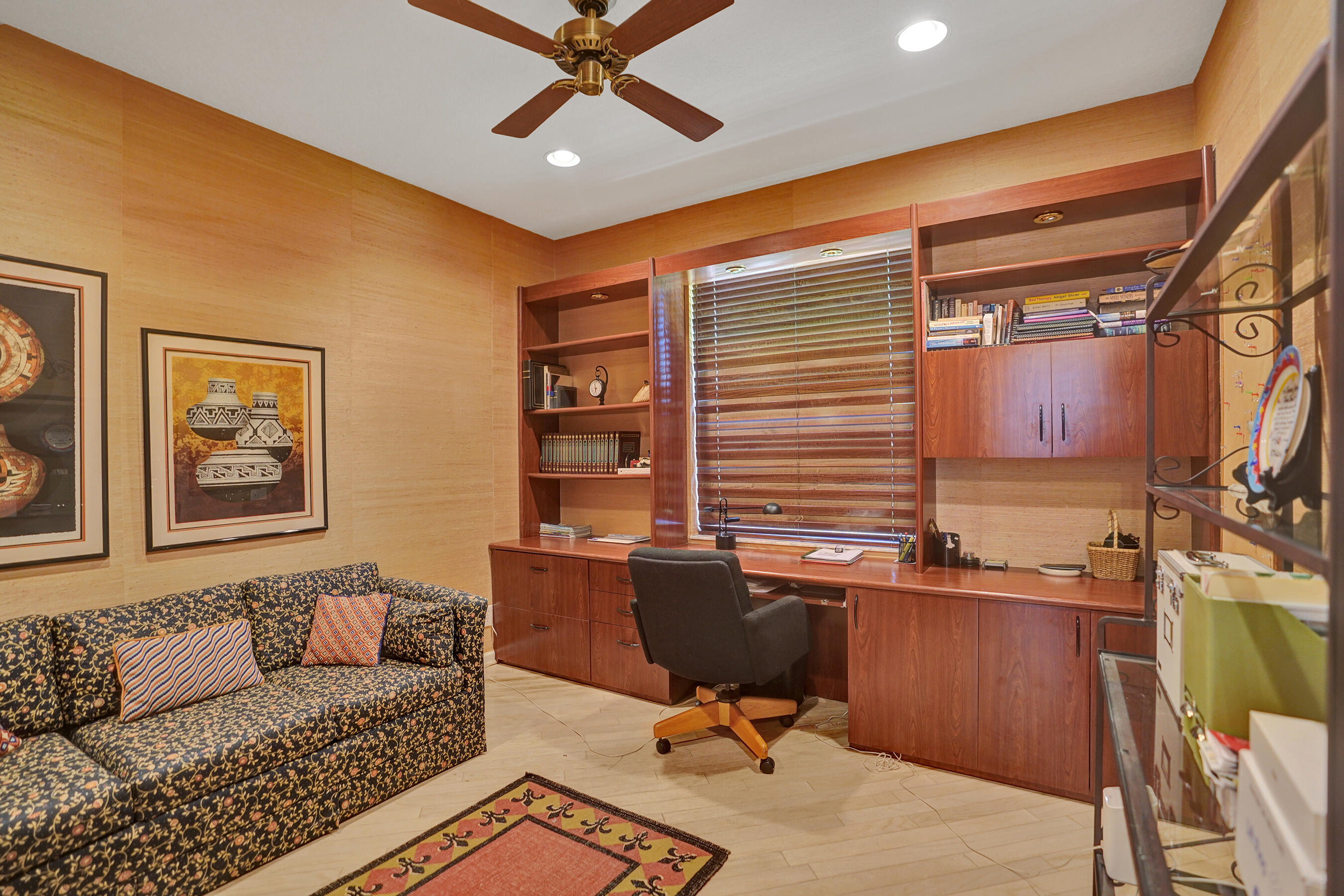 LAKERIDGE FALLS - Residential