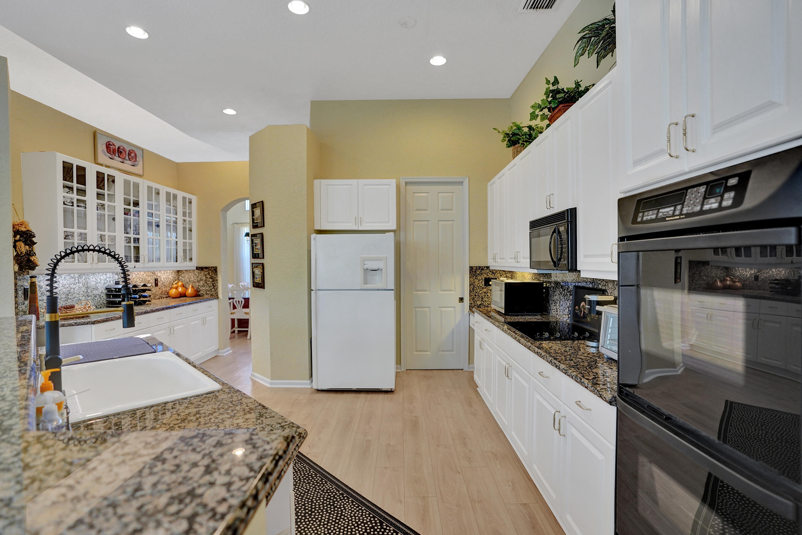 LAKERIDGE FALLS - Residential