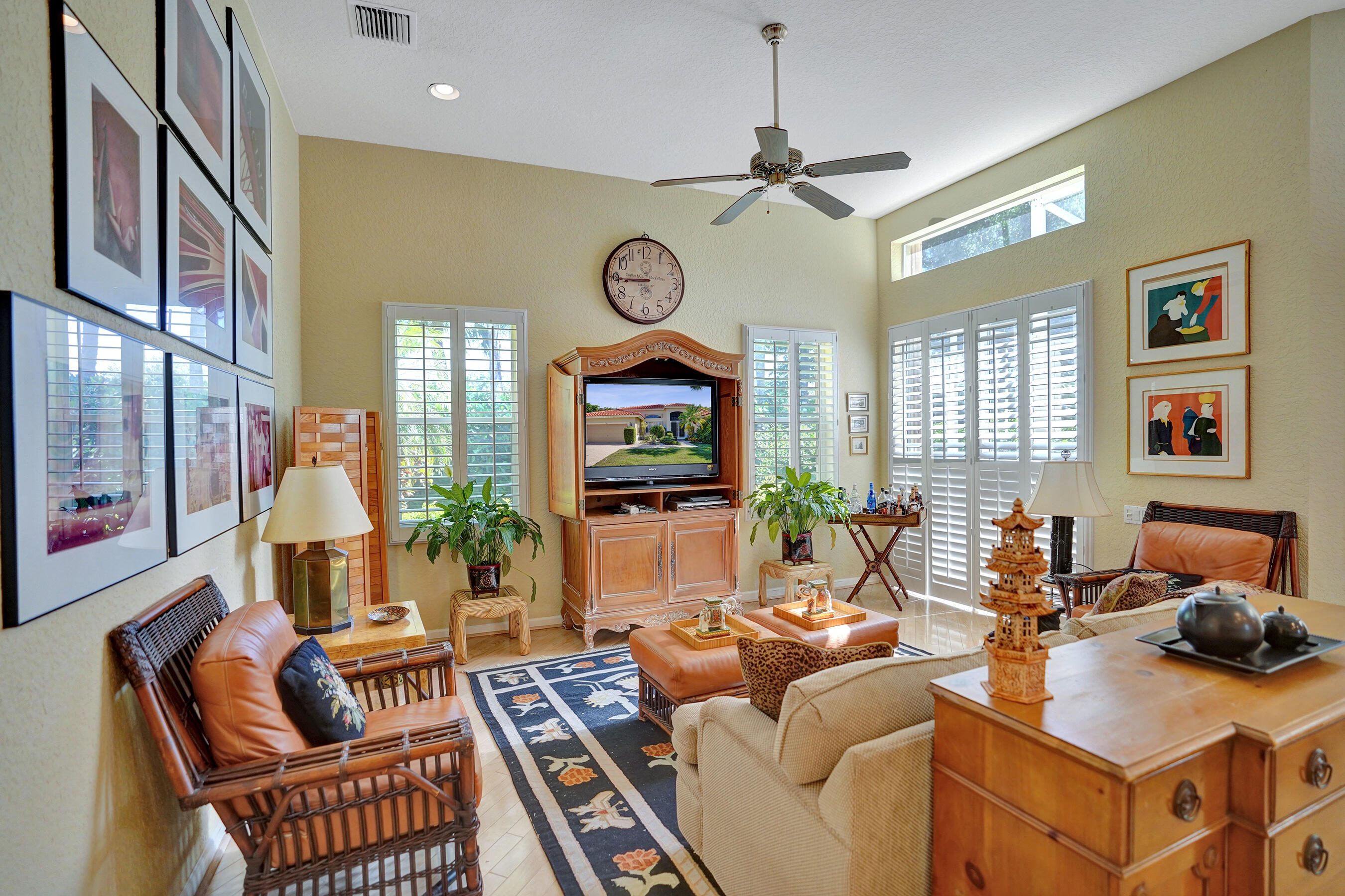 LAKERIDGE FALLS - Residential