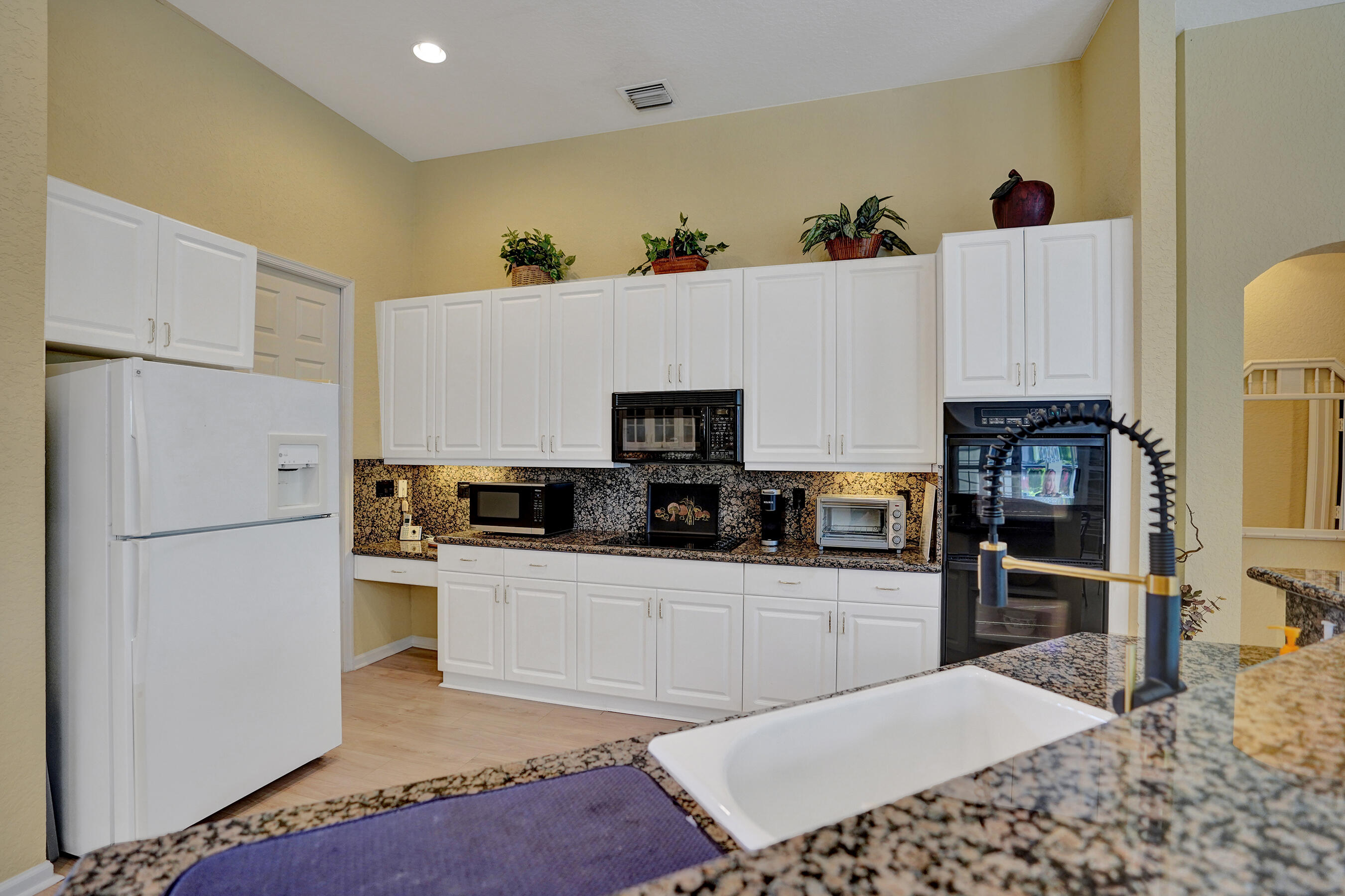 LAKERIDGE FALLS - Residential