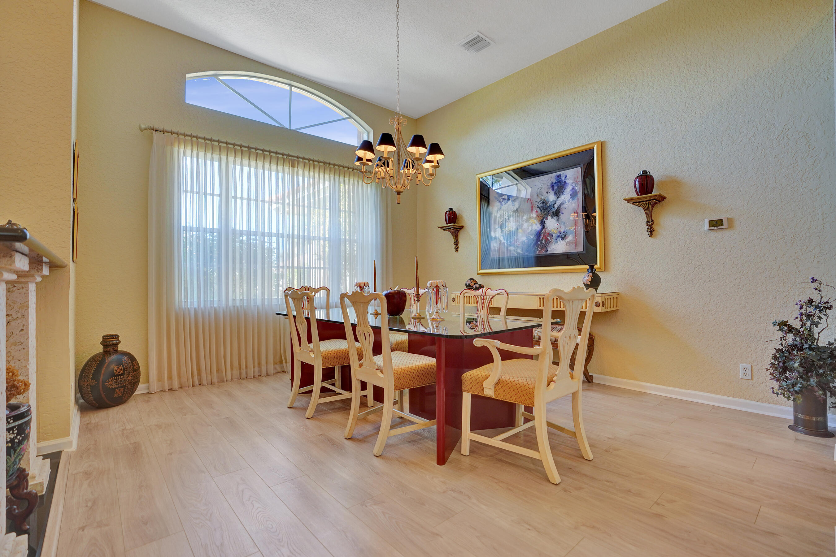 LAKERIDGE FALLS - Residential