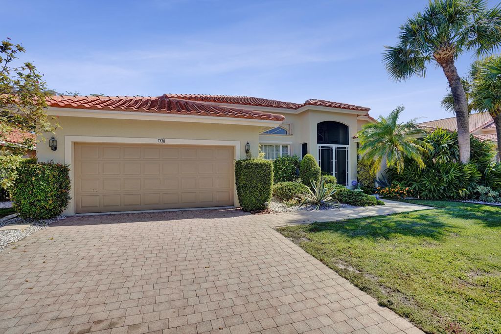 Photo of 7338 W Falls Rd Road W, Boynton Beach, FL 33437 (MLS # B26021948)