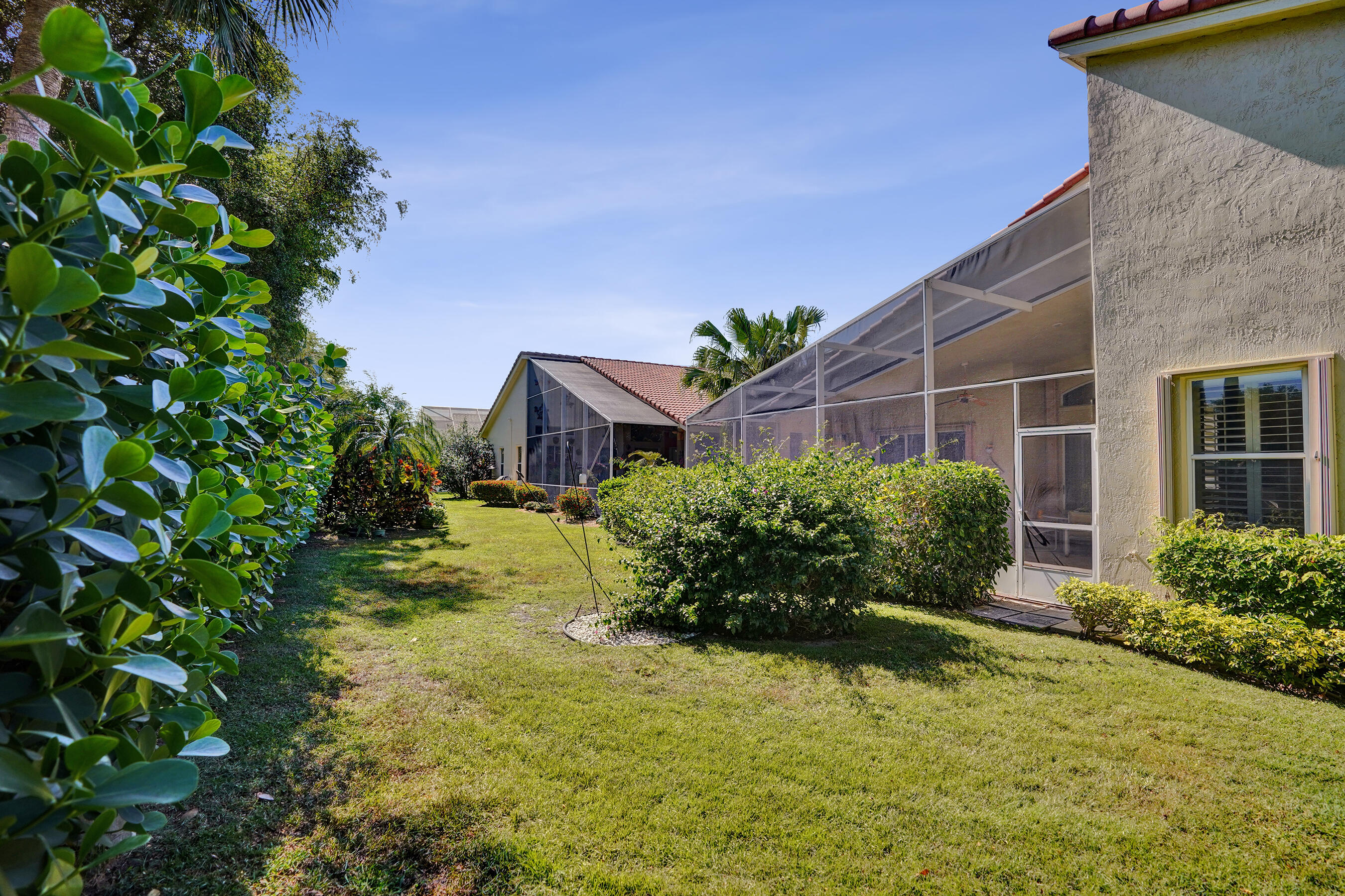 LAKERIDGE FALLS - Residential