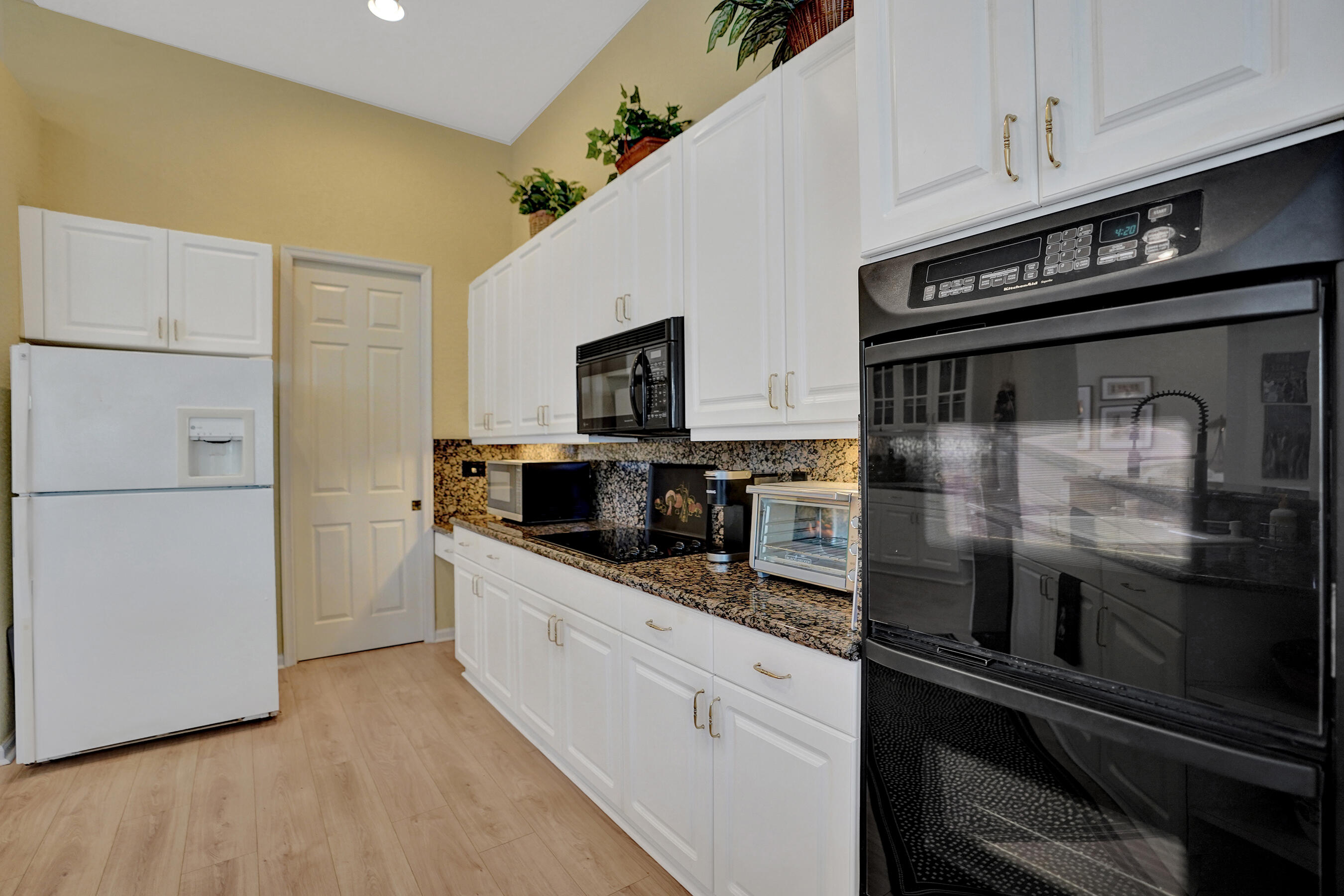 LAKERIDGE FALLS - Residential