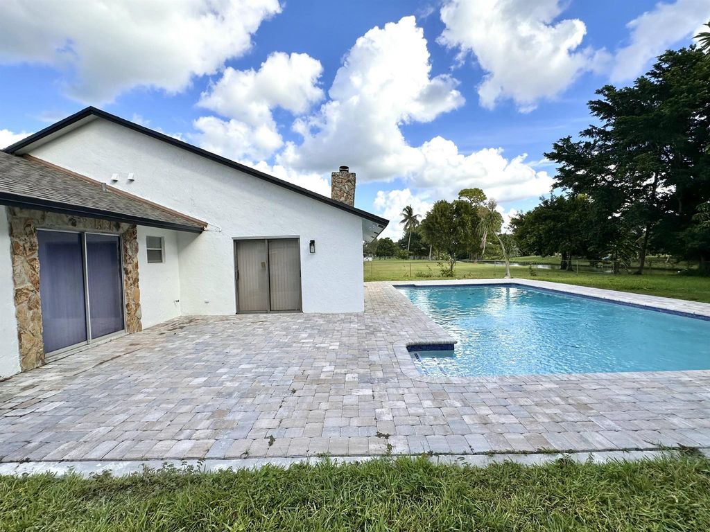 Photo of 127 Cordoba Circle, Royal Palm Beach, FL 33411 (MLS # R11135507)