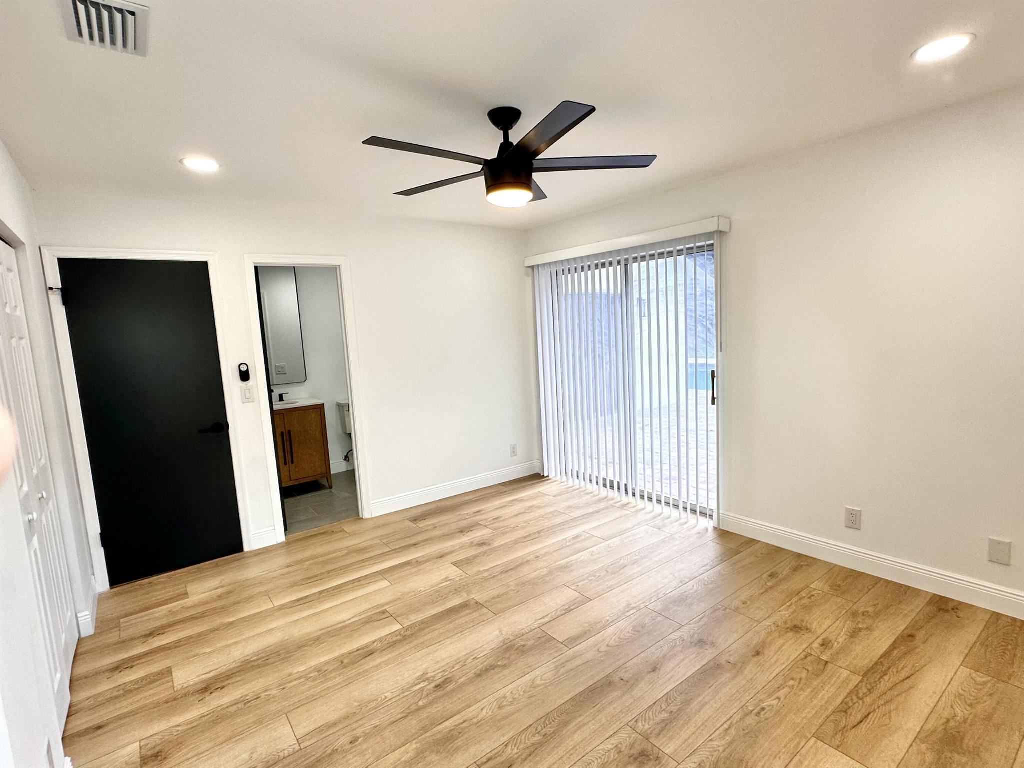 LA MANCHA - Residential Lease