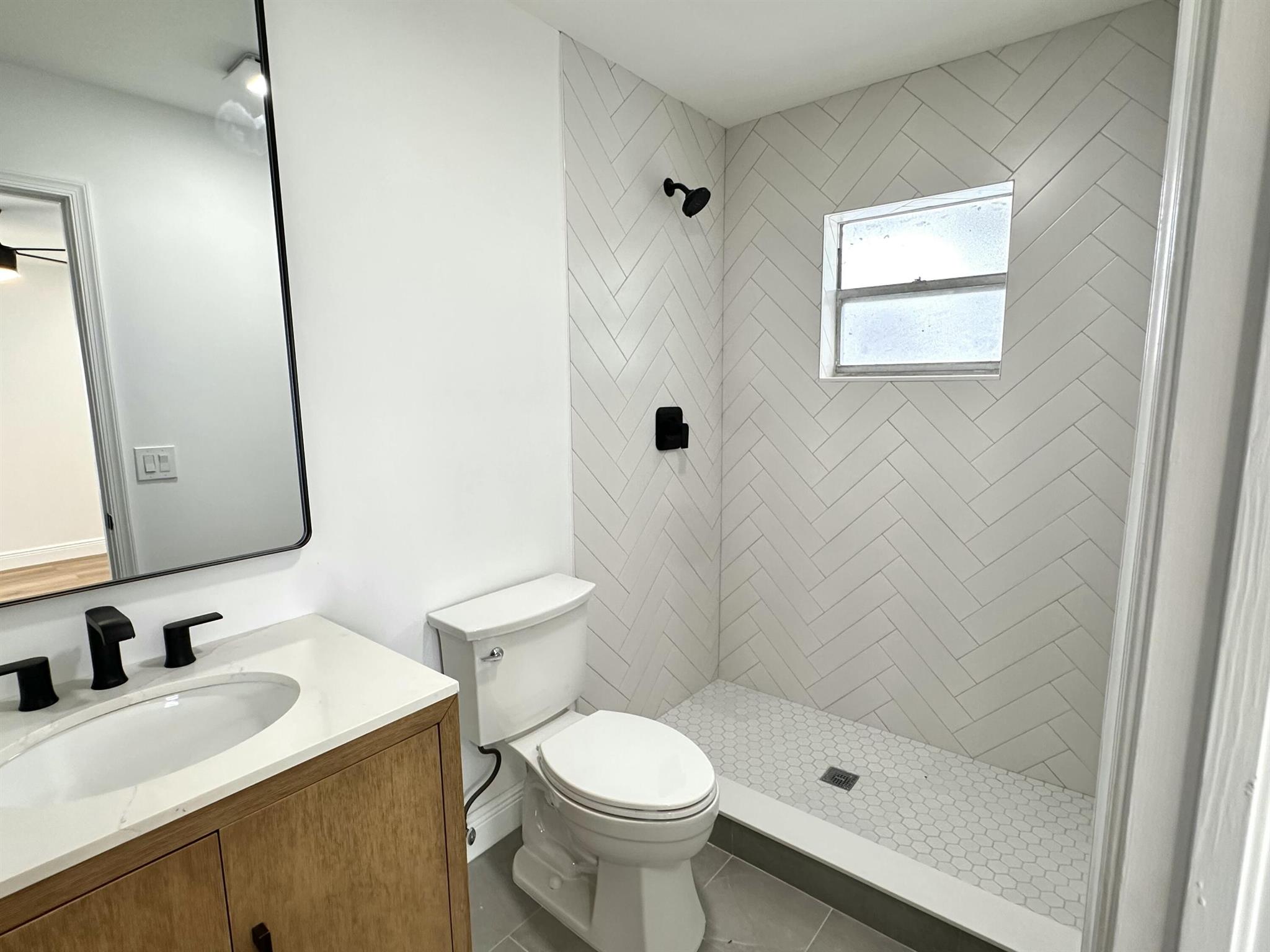 LA MANCHA - Residential Lease