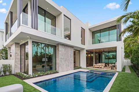 310 Grove Place Delray Beach FL 33444