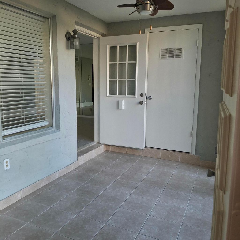 Photo of 115 Lake Pine Circle #D1, Greenacres, FL 33463 (MLS # R11161583)