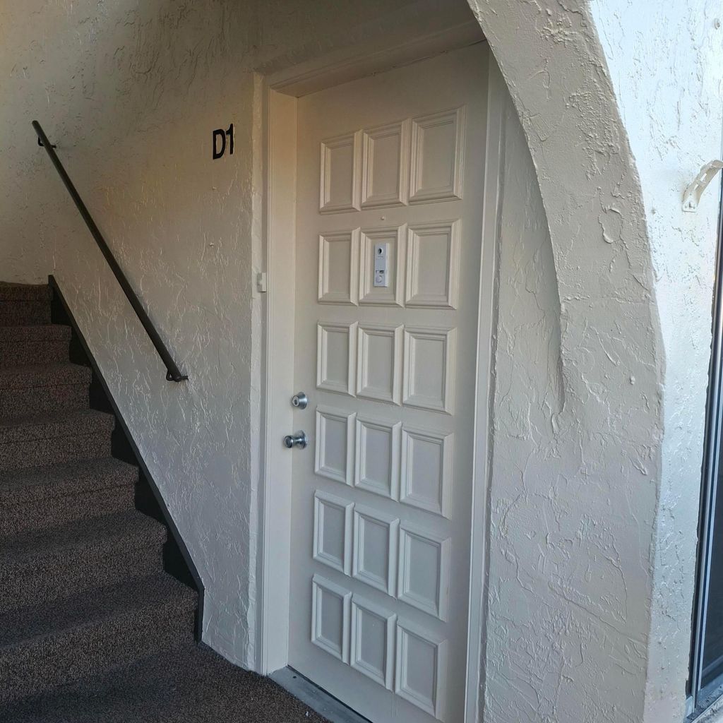 Photo of 115 Lake Pine Circle #D1, Greenacres, FL 33463 (MLS # R11161583)