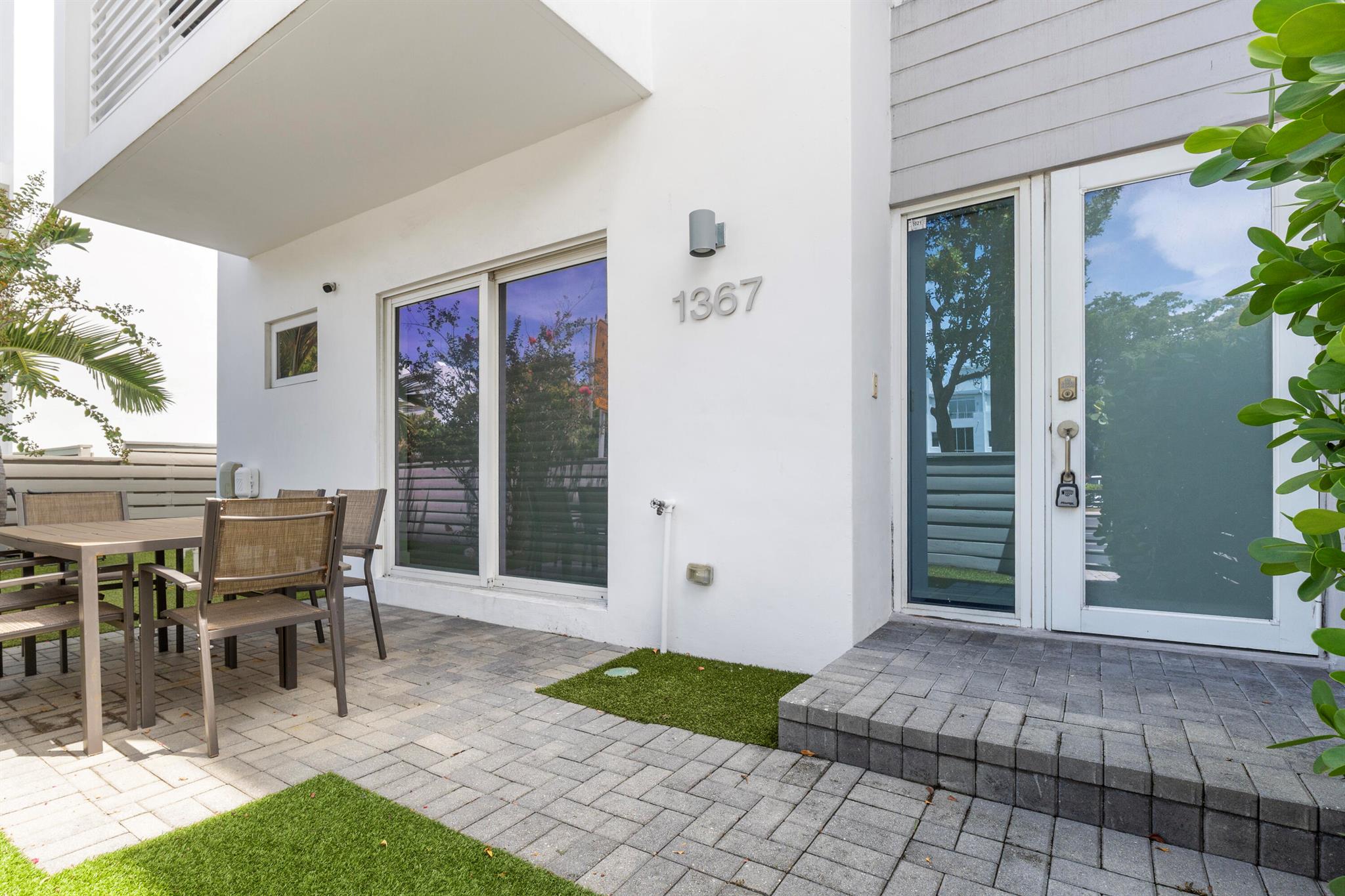 Pompano by the Sea - Residential Lease