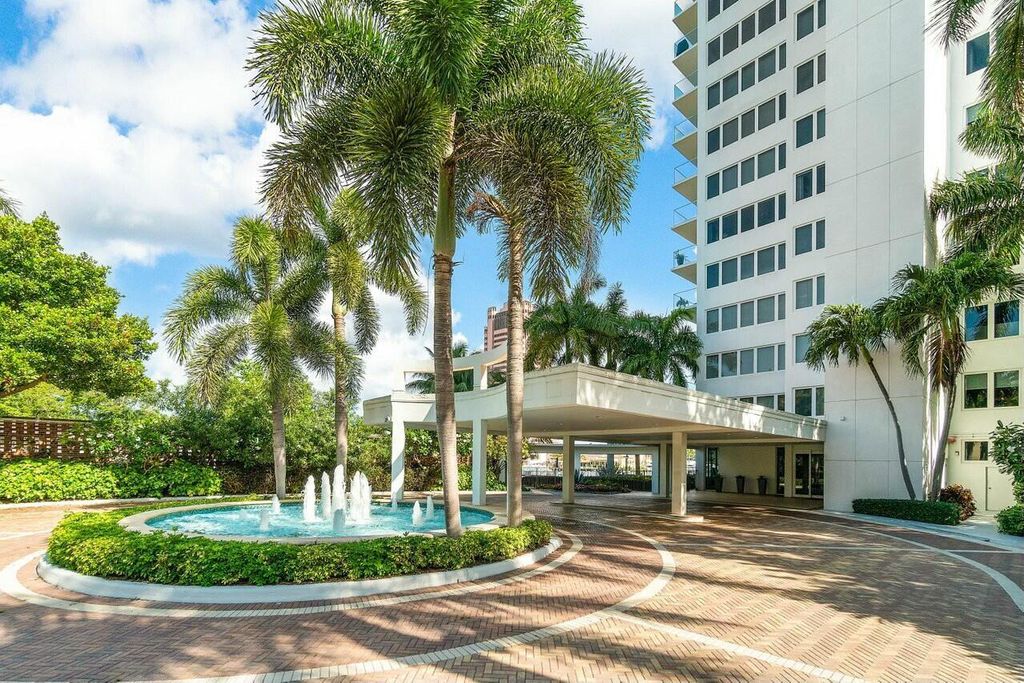 Photo of 701 E Camino Real Real #12a, Boca Raton, FL 33432 (MLS # R11039973)