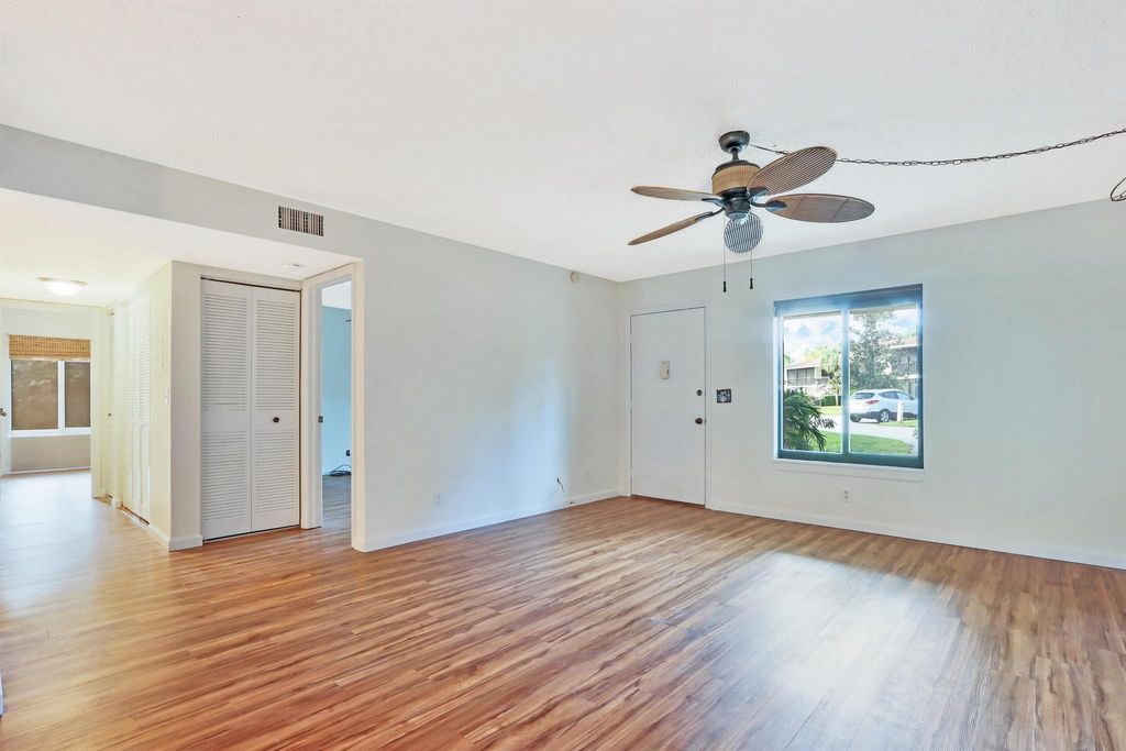 Photo of 6504 Chasewood Drive #B, Jupiter, FL 33458 (MLS # R11036765)