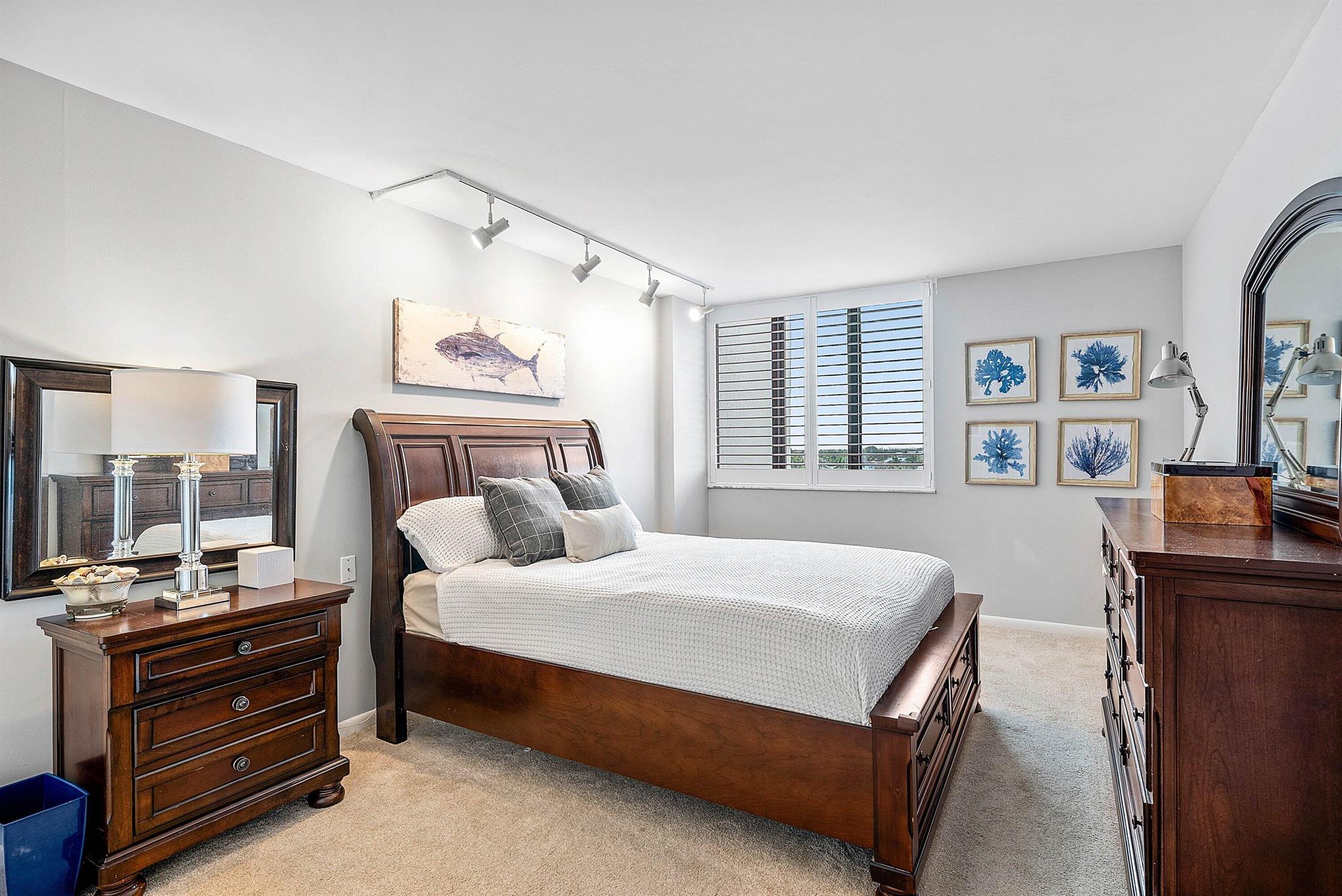 CORONADO AT HIGHLAND BEAC - Residential