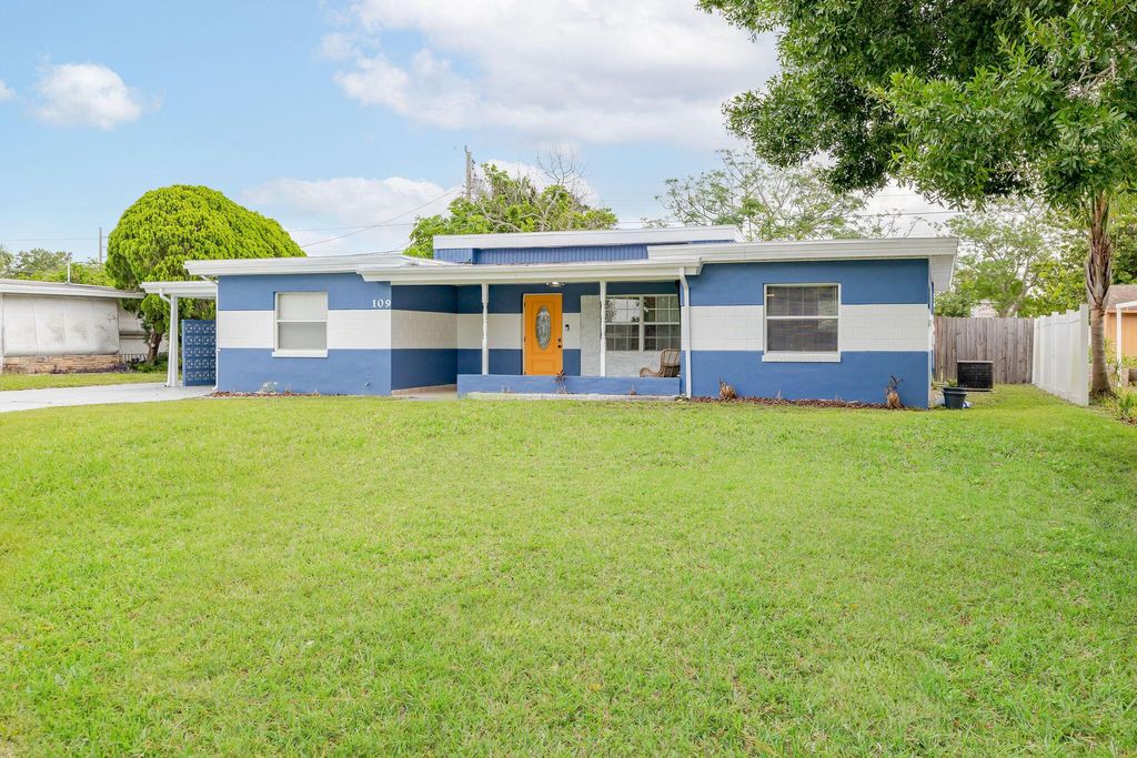 Photo of 109 Beach Avenue, Fort Pierce, FL 34952 (MLS # R10906698)