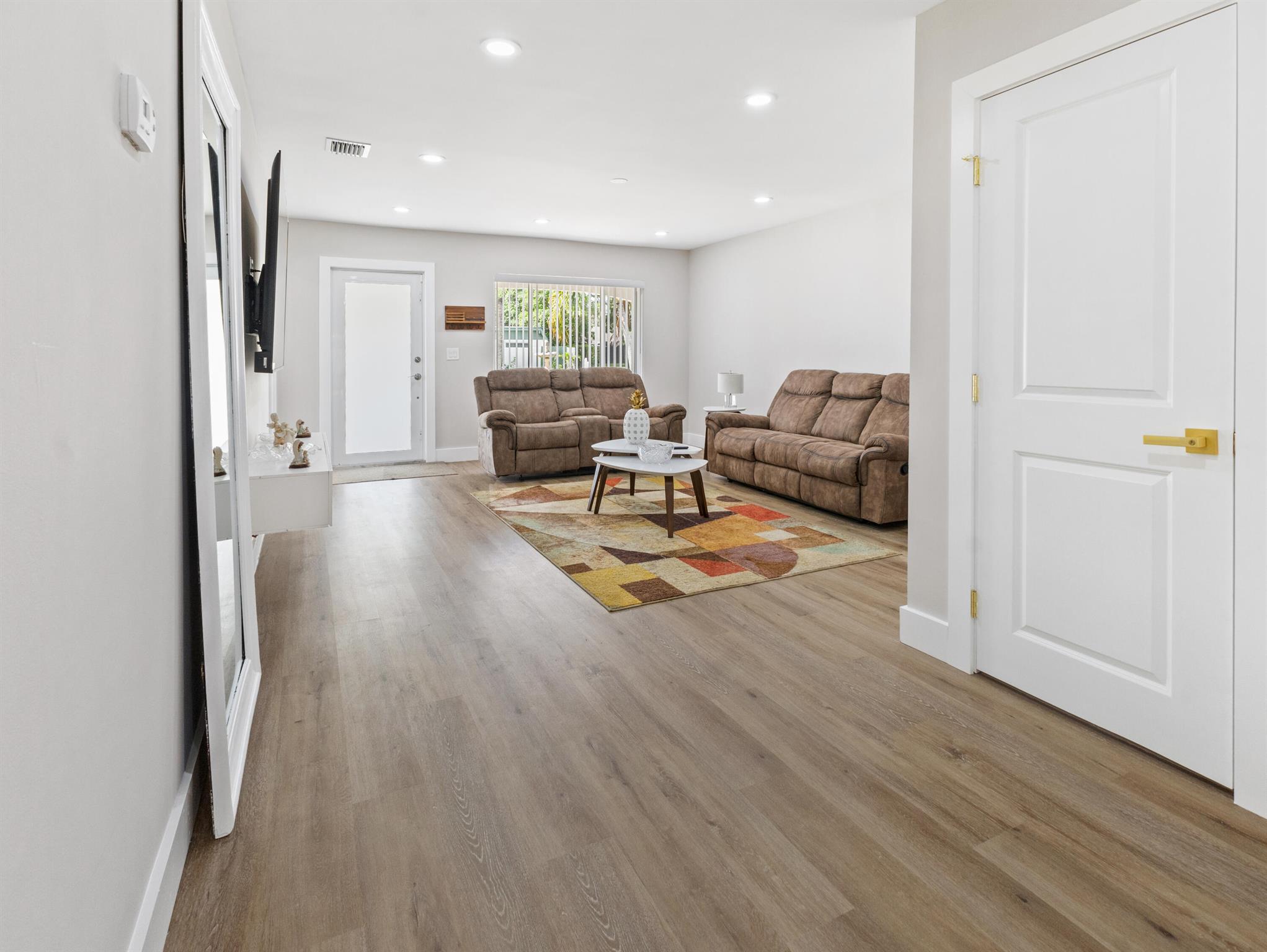 SOUTH SHORE 1 OF WELLINGT - Residential Lease