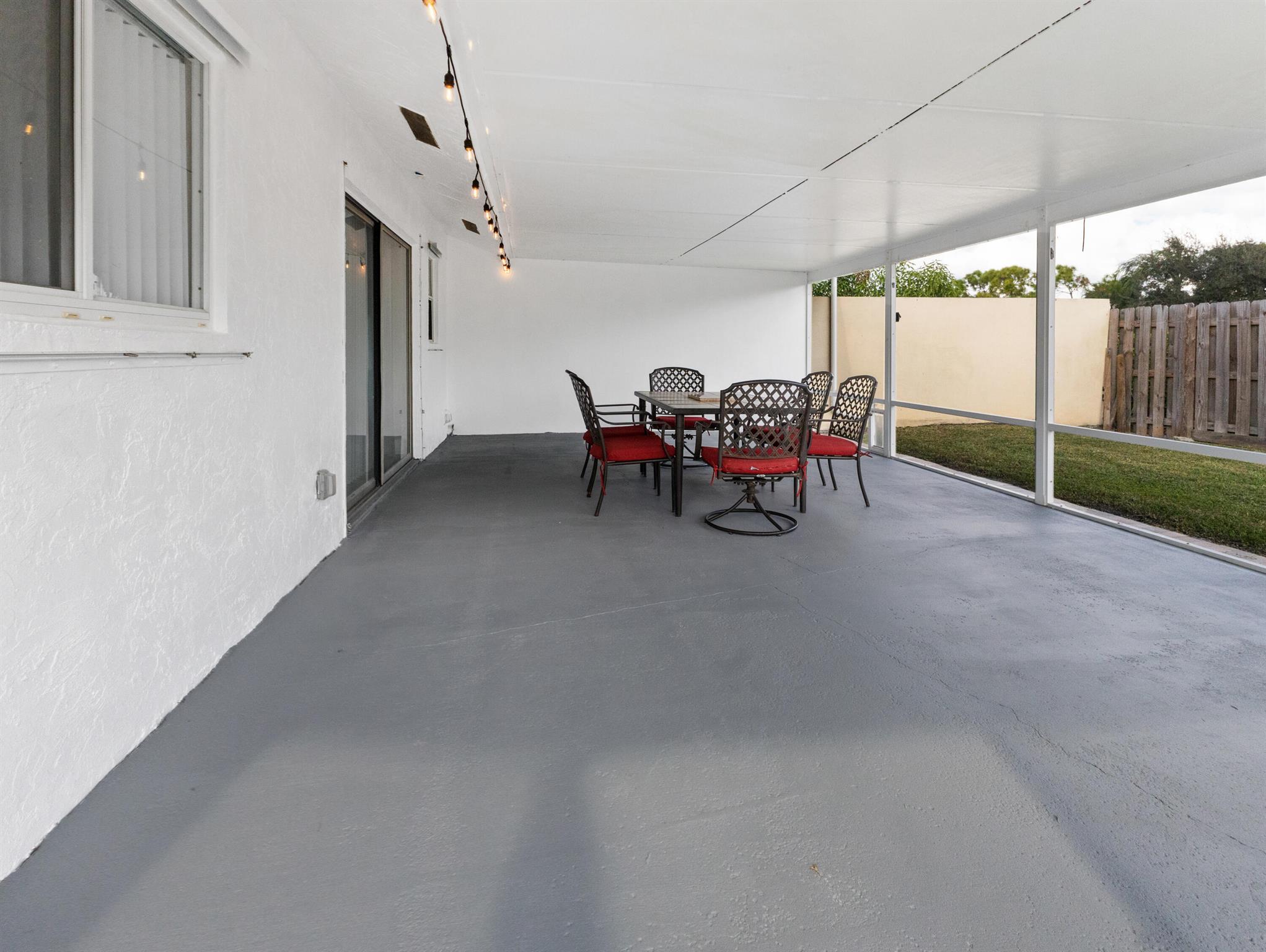 SOUTH SHORE 1 OF WELLINGT - Residential Lease