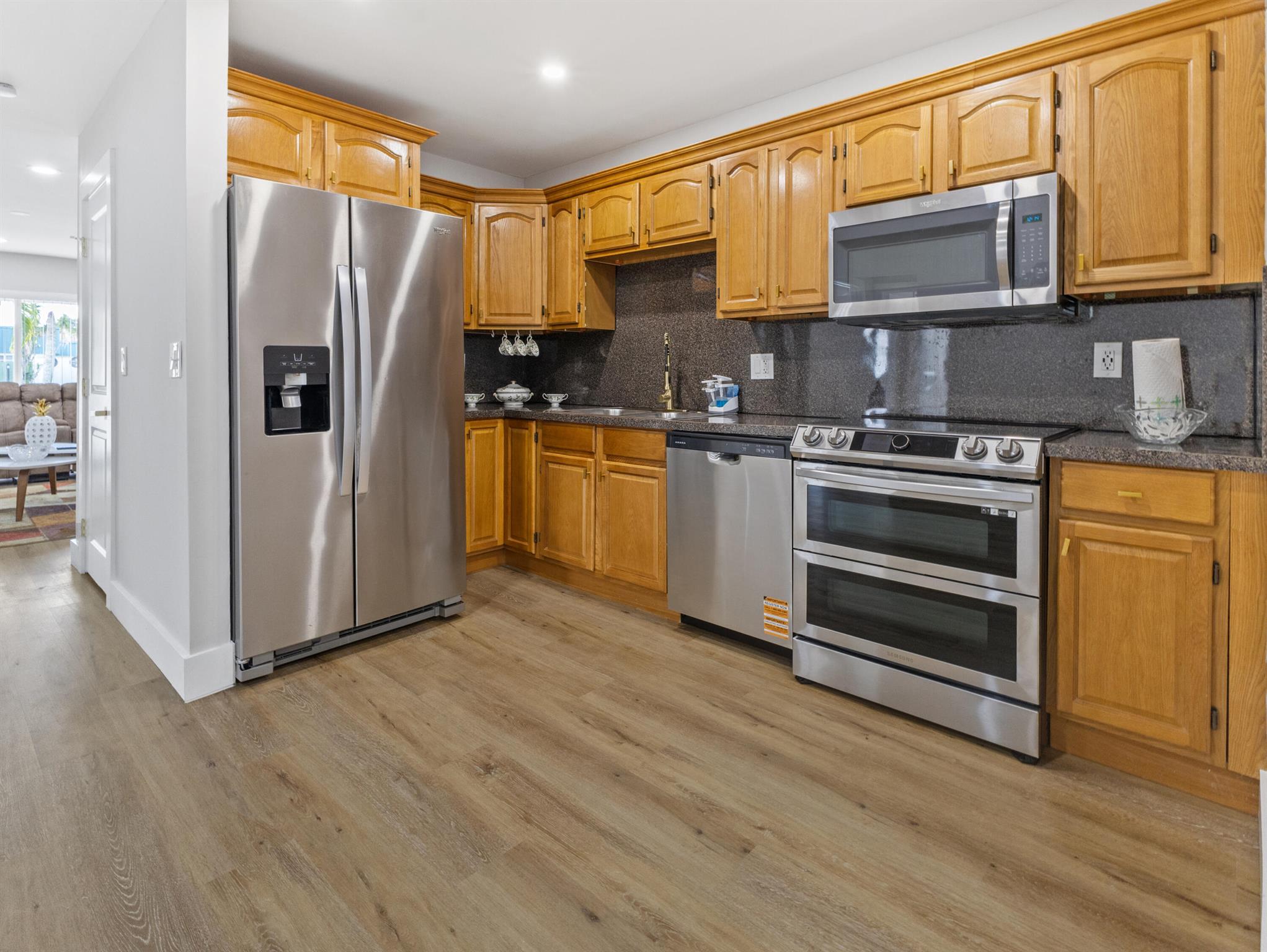 SOUTH SHORE 1 OF WELLINGT - Residential Lease