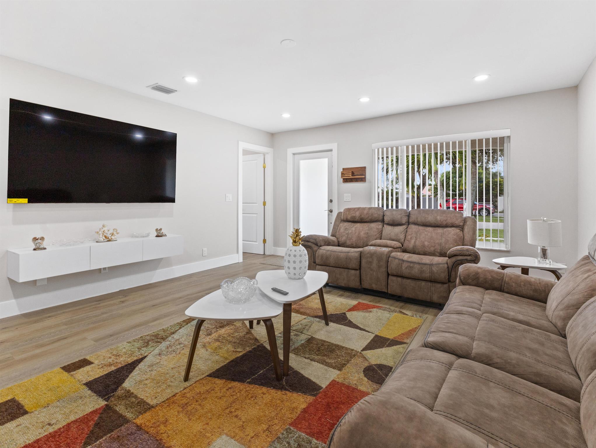 SOUTH SHORE 1 OF WELLINGT - Residential Lease