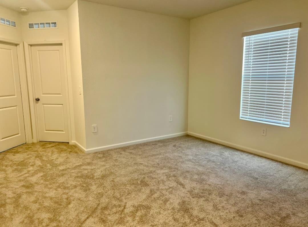 WESTVIEW 22 TH - Residential Lease