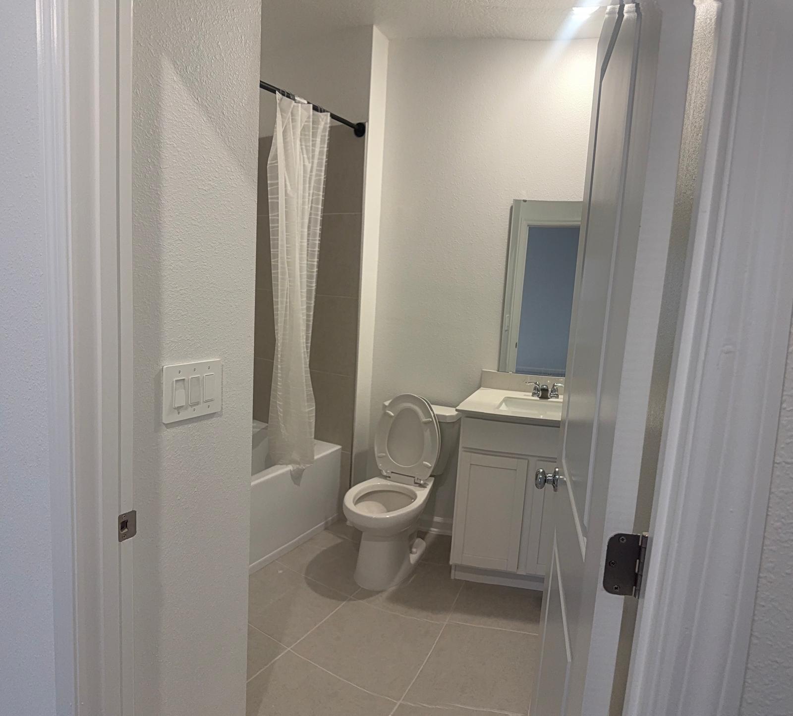 WESTVIEW 22 TH - Residential Lease
