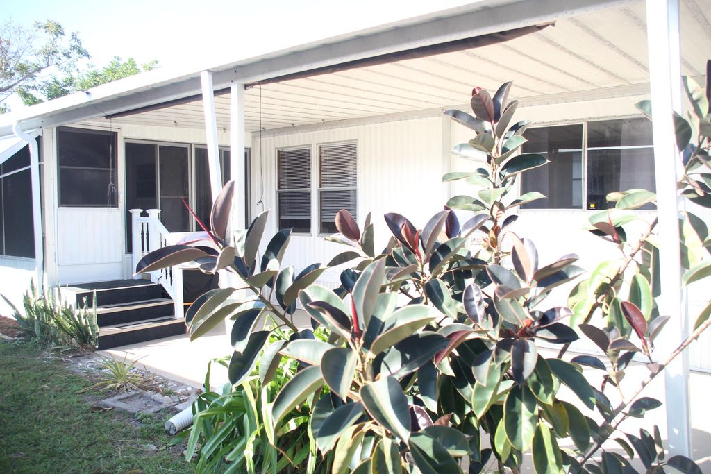 Photo of 58009 Bahama Bay, Boynton Beach, FL 33436 (MLS # R11168547)