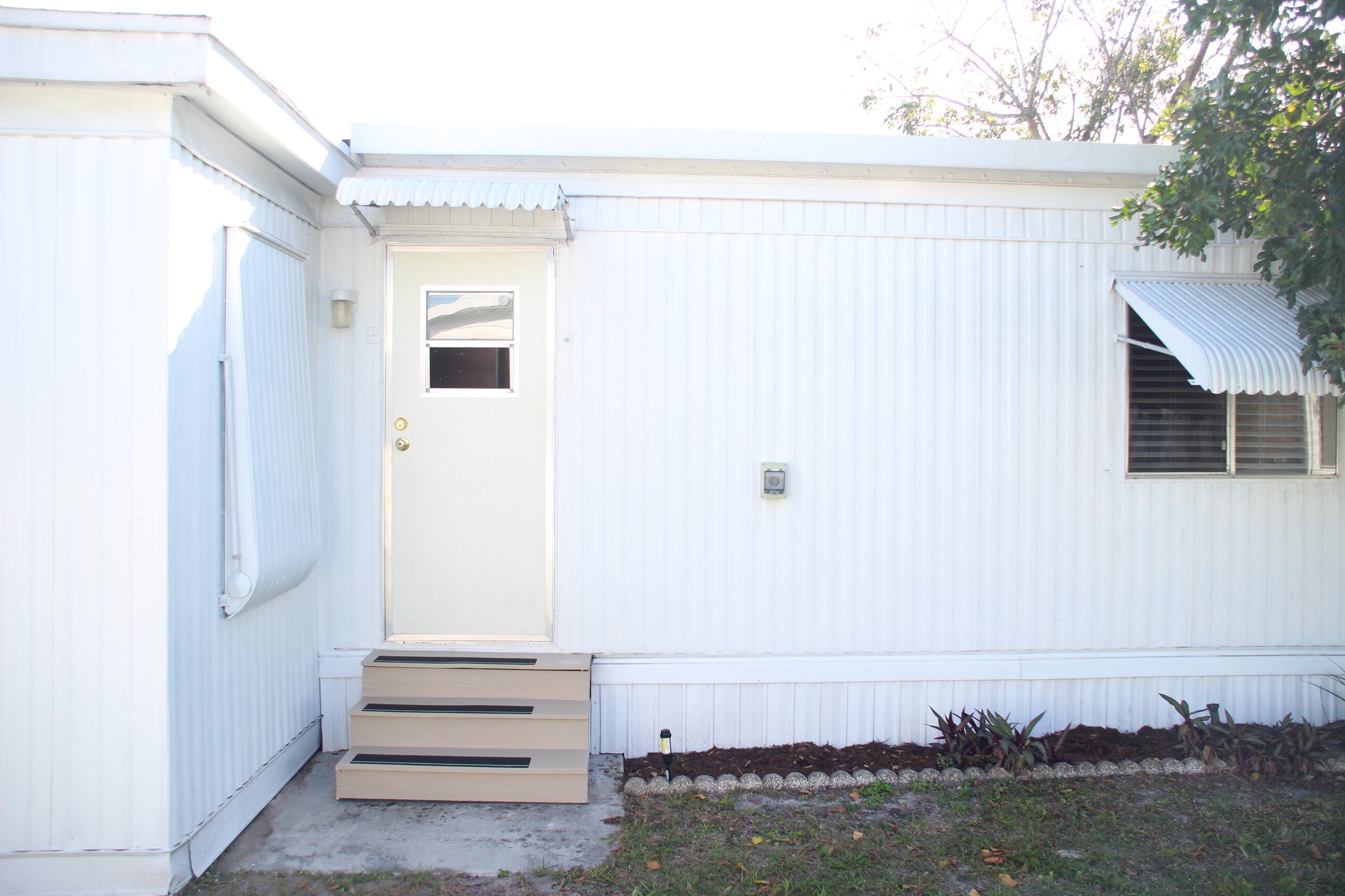 JAMAICA BAY MOBILE HOME CO OP - Residential