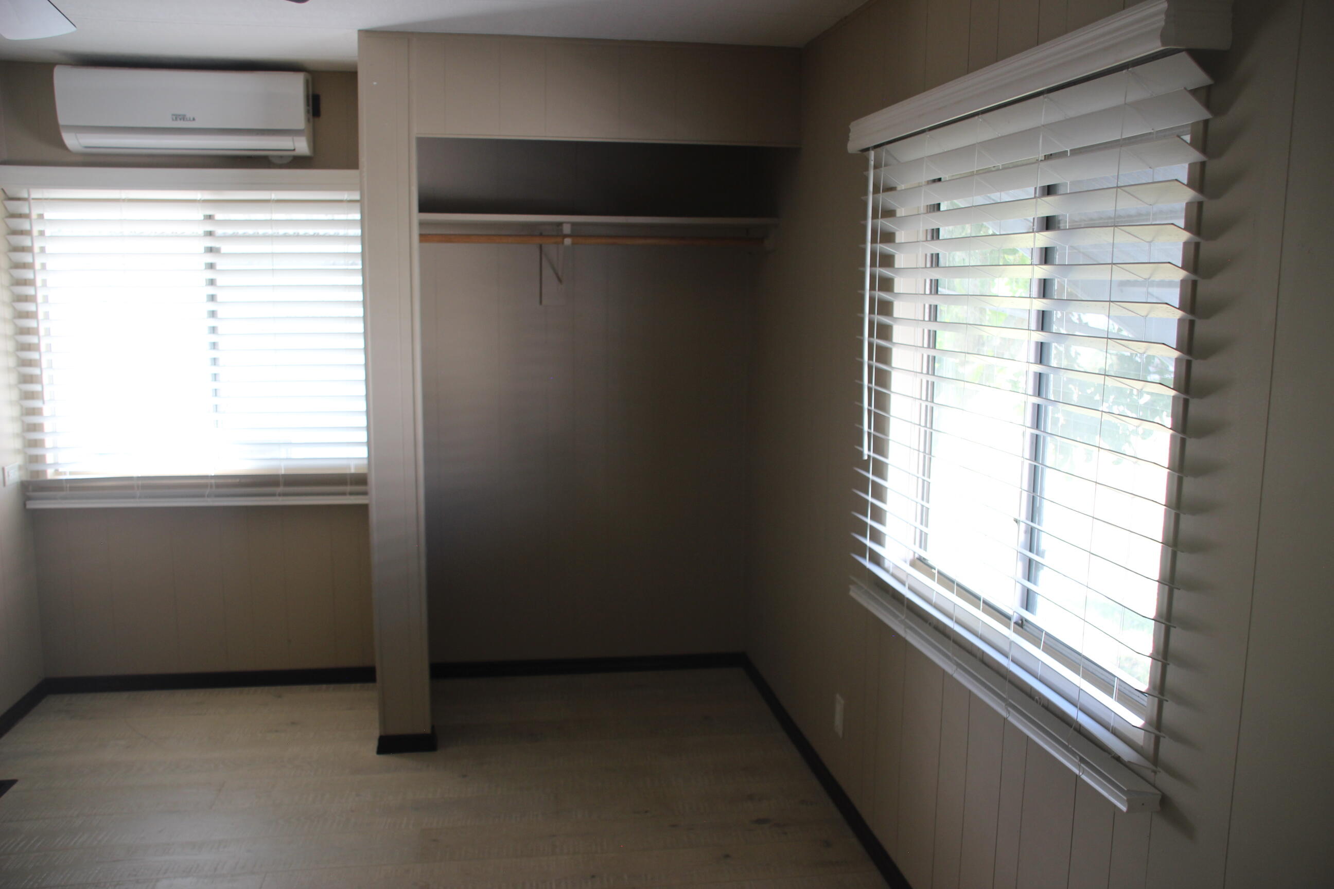 JAMAICA BAY MOBILE HOME CO OP - Residential