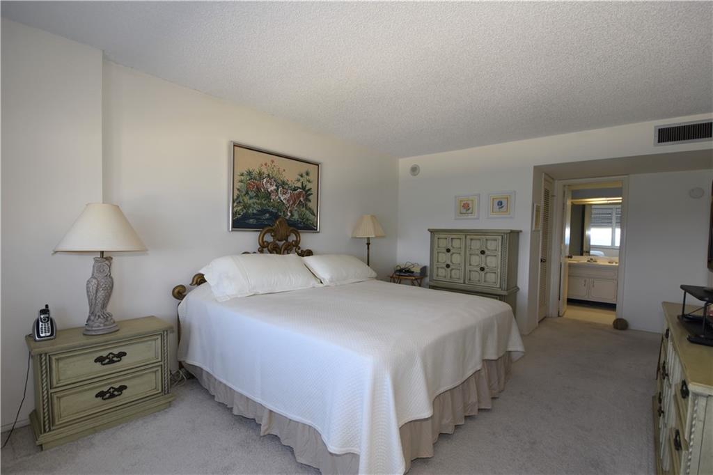 CENTURY PLAZA - Residential