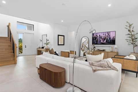 Tiny photo for 1405 NE 4th Avenue, Boca Raton, FL 33432 (MLS # F10551325)