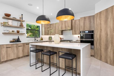 Tiny photo for 1405 NE 4th Avenue, Boca Raton, FL 33432 (MLS # F10551325)