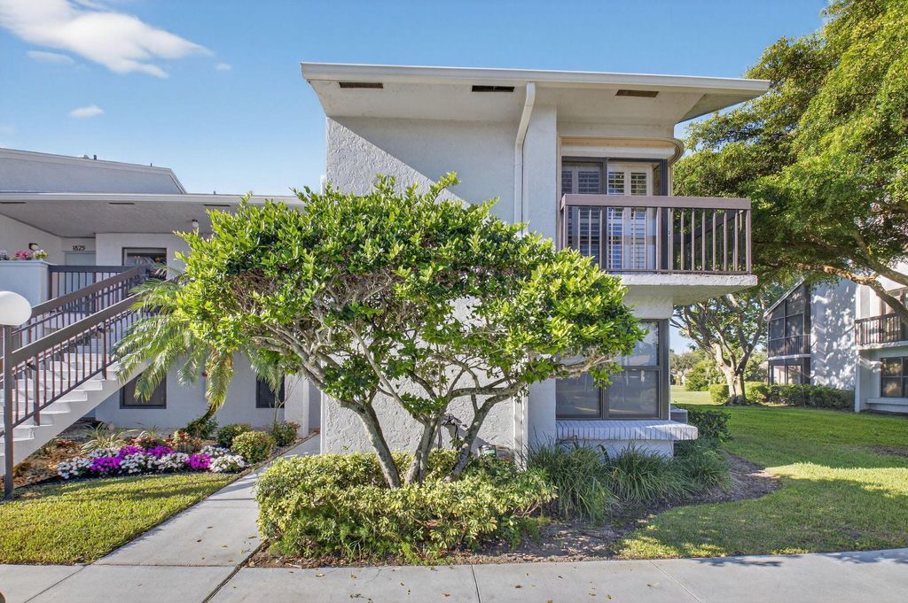 Photo of 5152 Golfview Court #1826, Delray Beach, FL 33484 (MLS # R11134887)