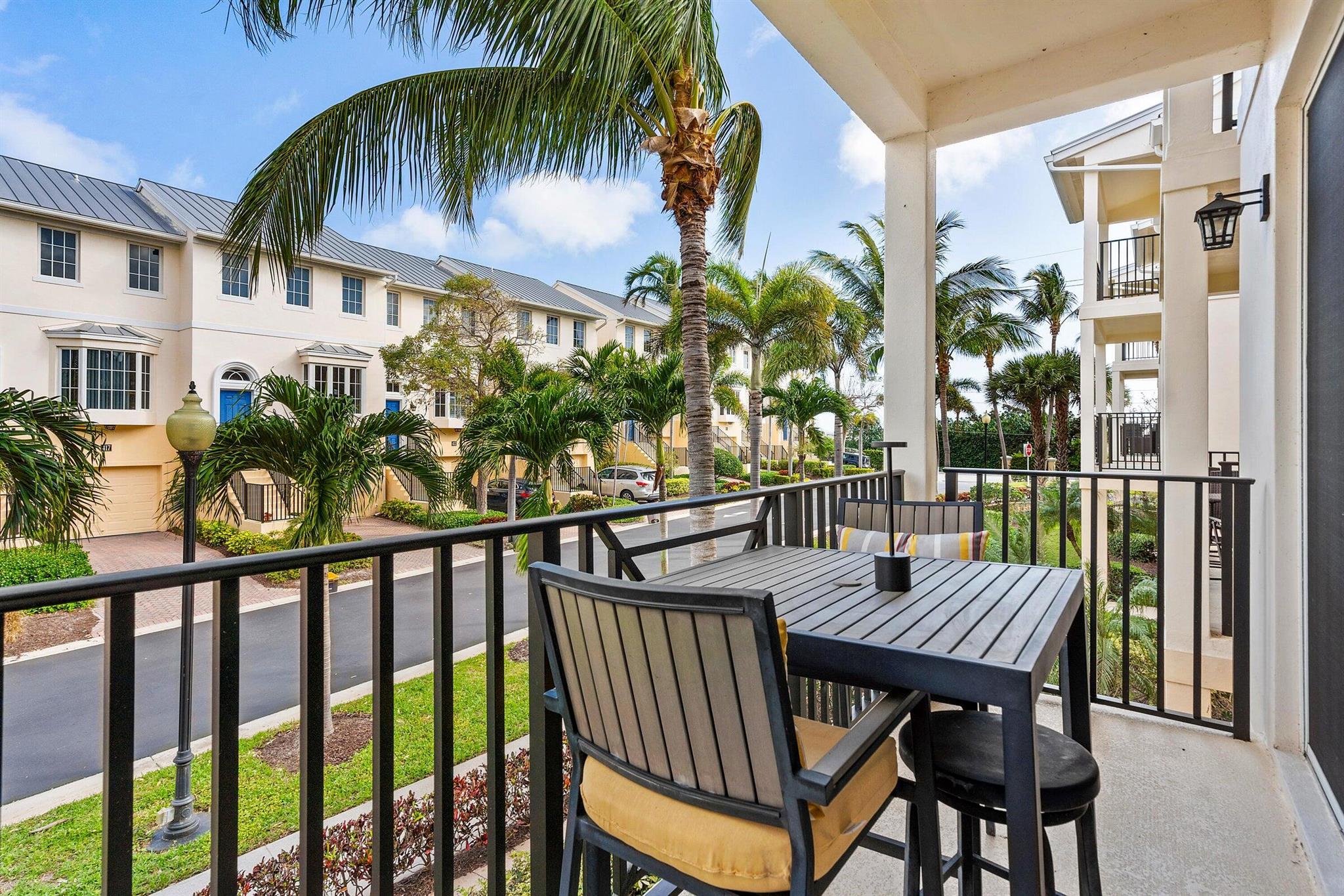 JUNO DUNES - Residential Lease