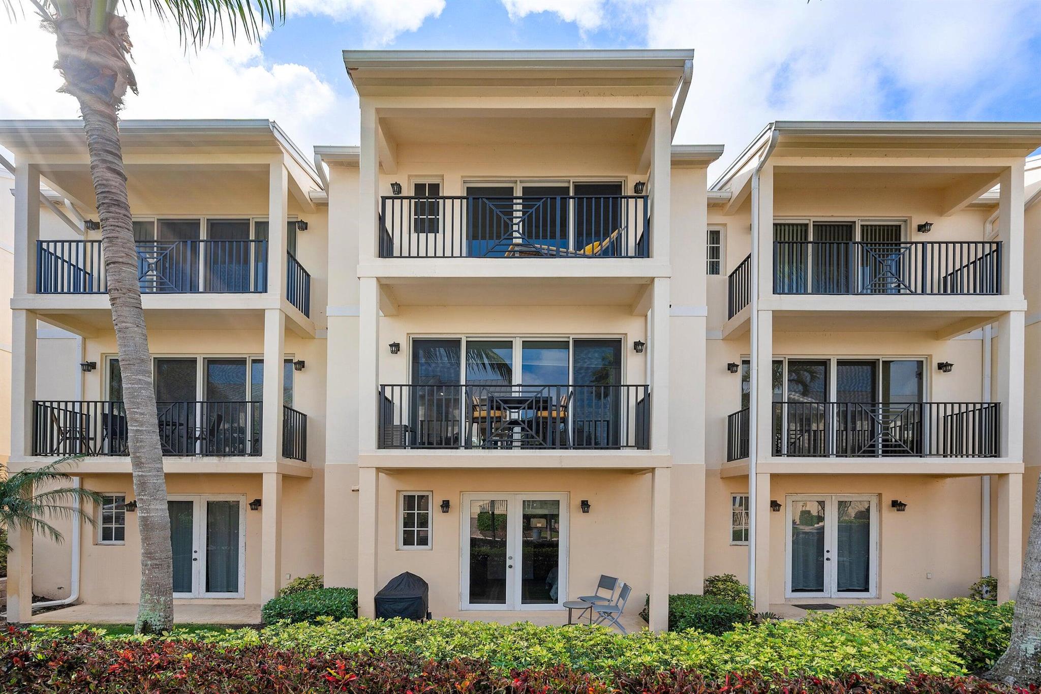 JUNO DUNES - Residential Lease