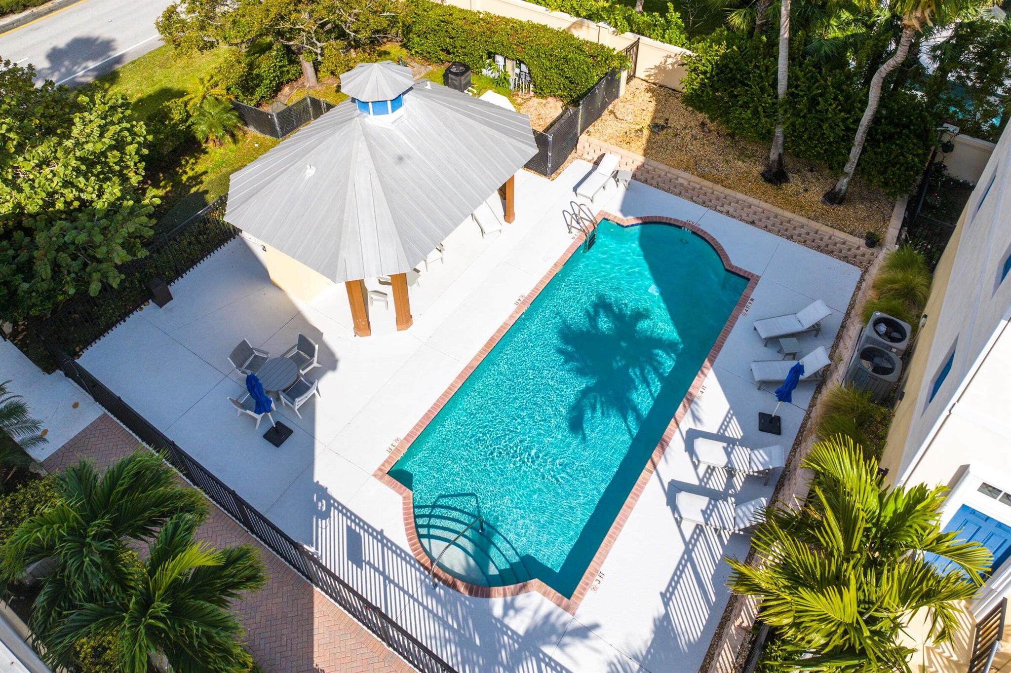 JUNO DUNES - Residential Lease