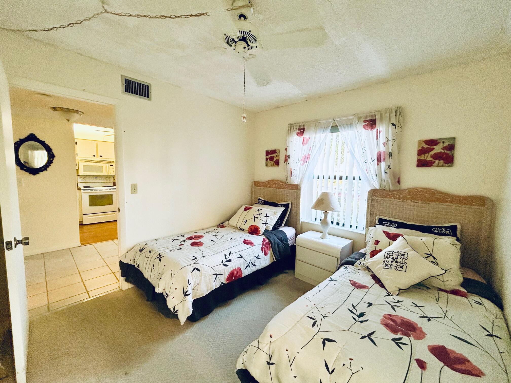 LUCERNE LAKES GOLF COLONY CONDOS 1 THRU 12 AND 14 - Residential