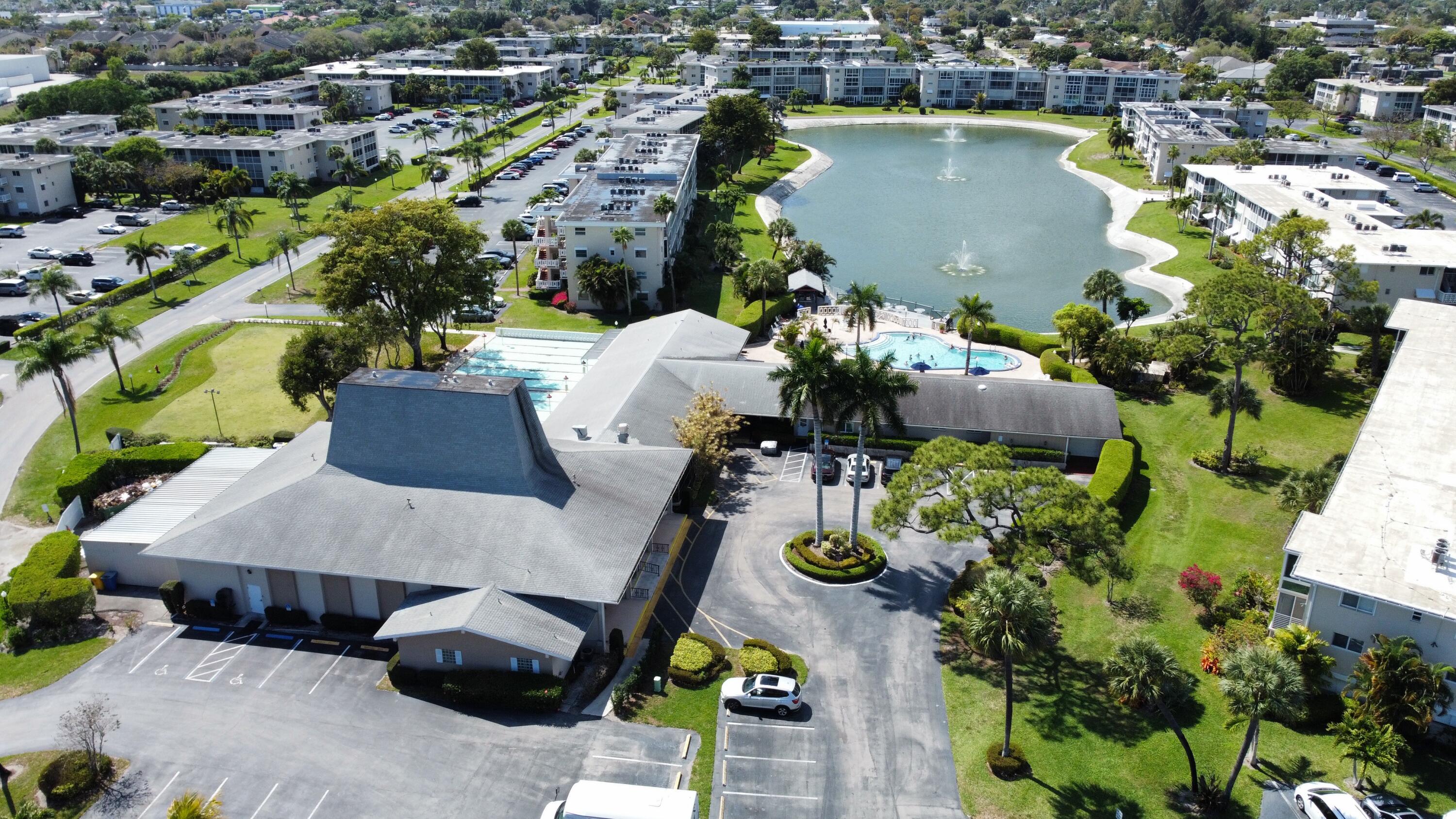 LAKE CLARKE GARDENS CONDO 5 - Residential