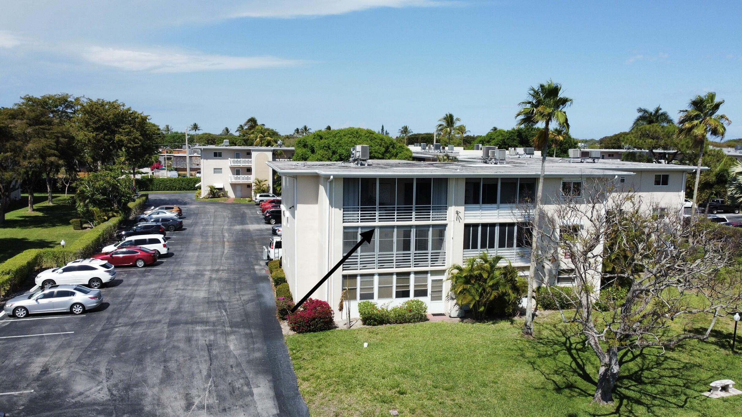 LAKE CLARKE GARDENS CONDO 5 - Residential