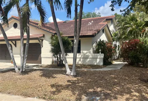 423 NE 38th St Unit 423, Boca Raton, FL MLS: F10492558