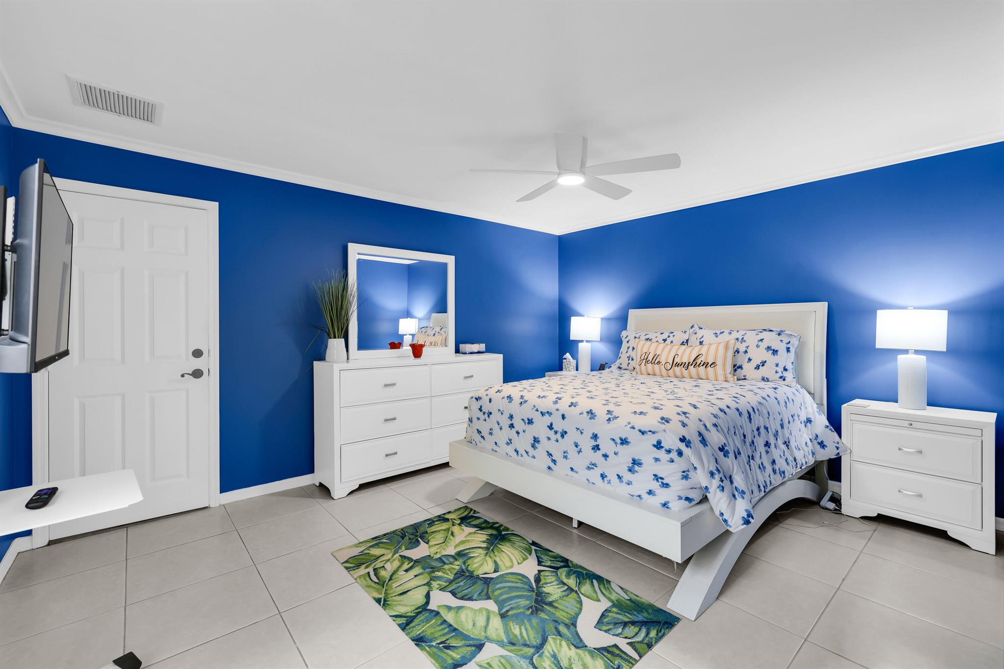 VILLA DESTE CONDO - Residential