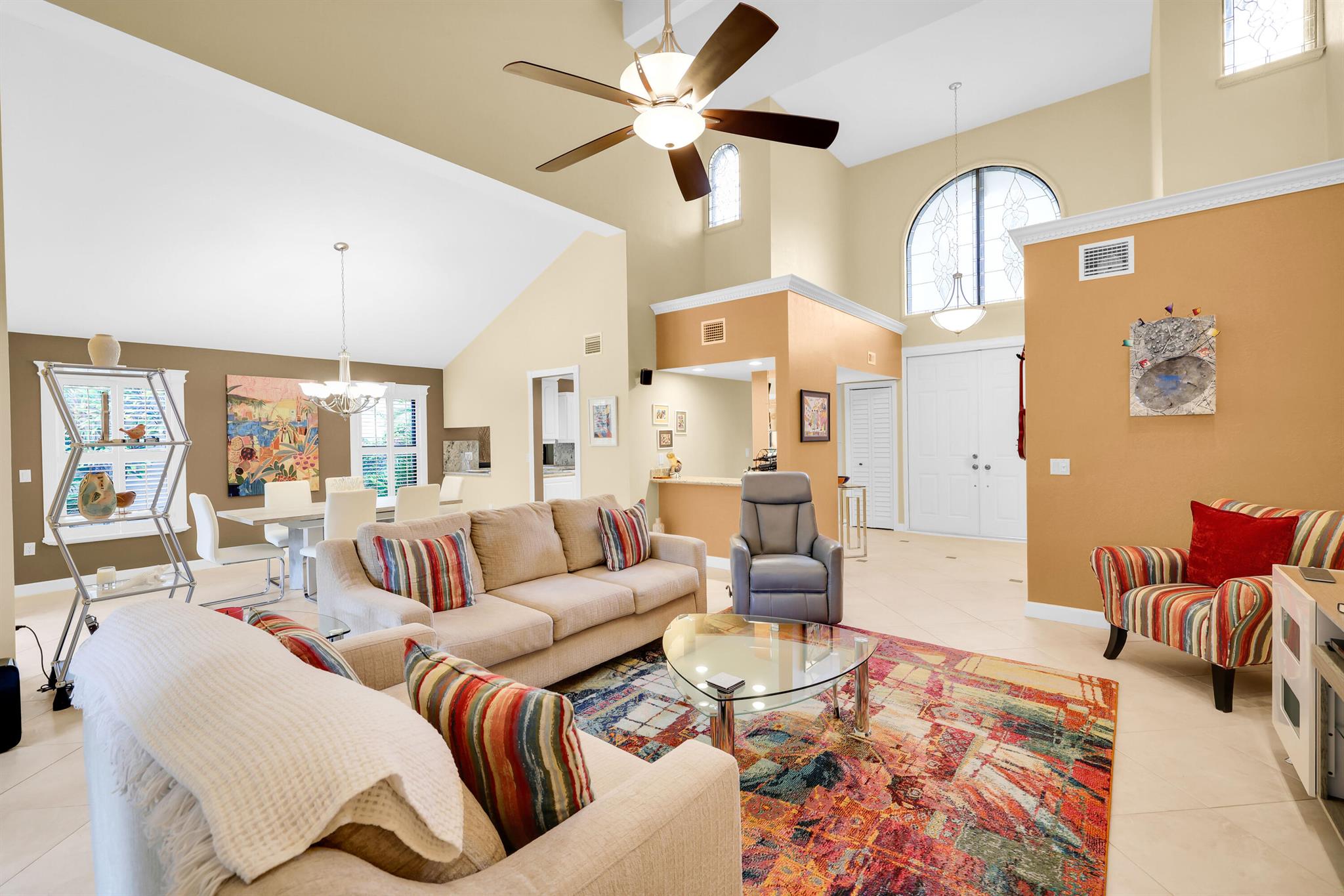 VILLA DESTE CONDO - Residential