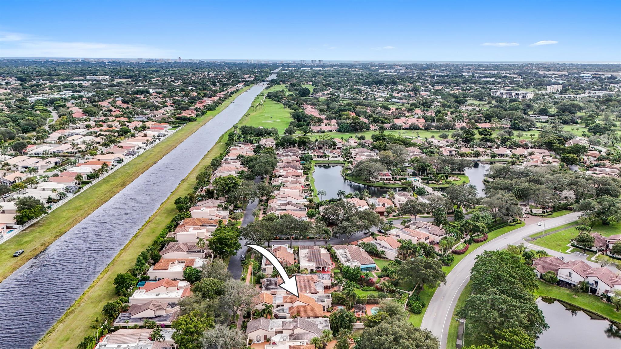 VILLA DESTE CONDO - Residential