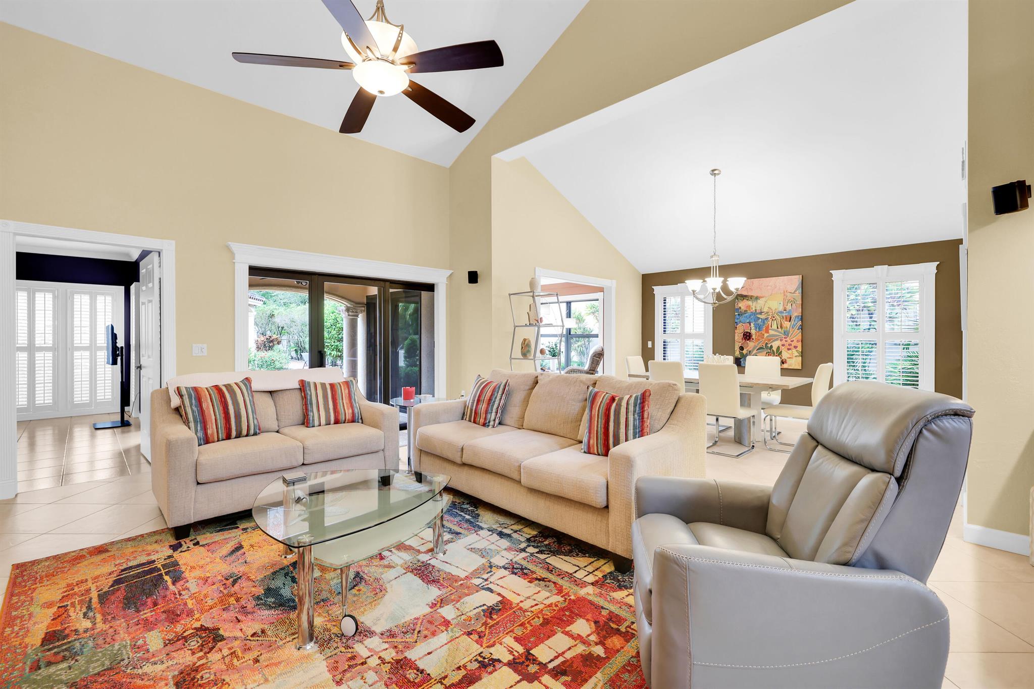 VILLA DESTE CONDO - Residential