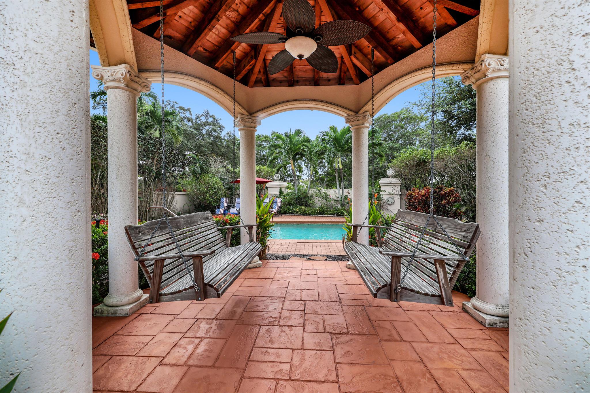 VILLA DESTE CONDO - Residential