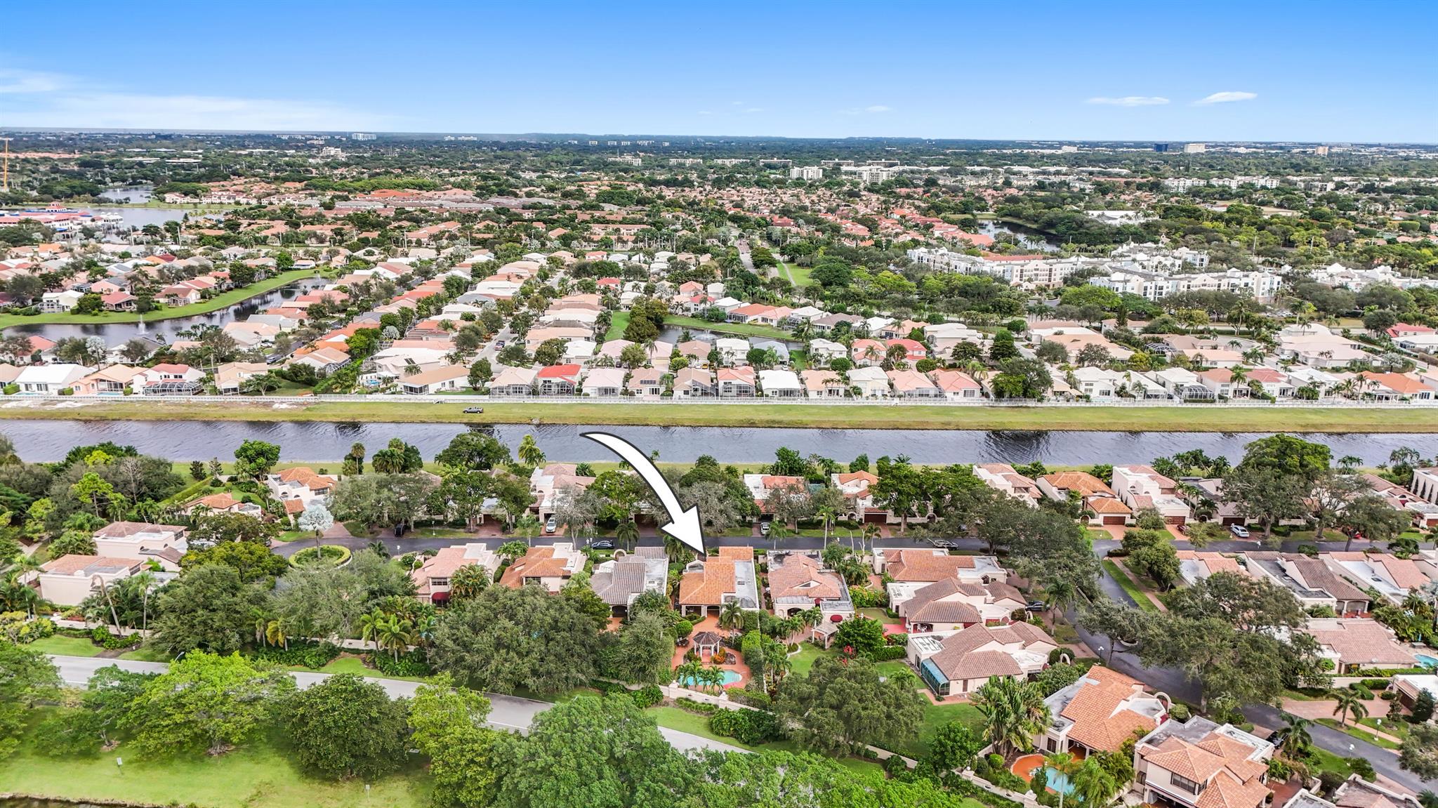 VILLA DESTE CONDO - Residential