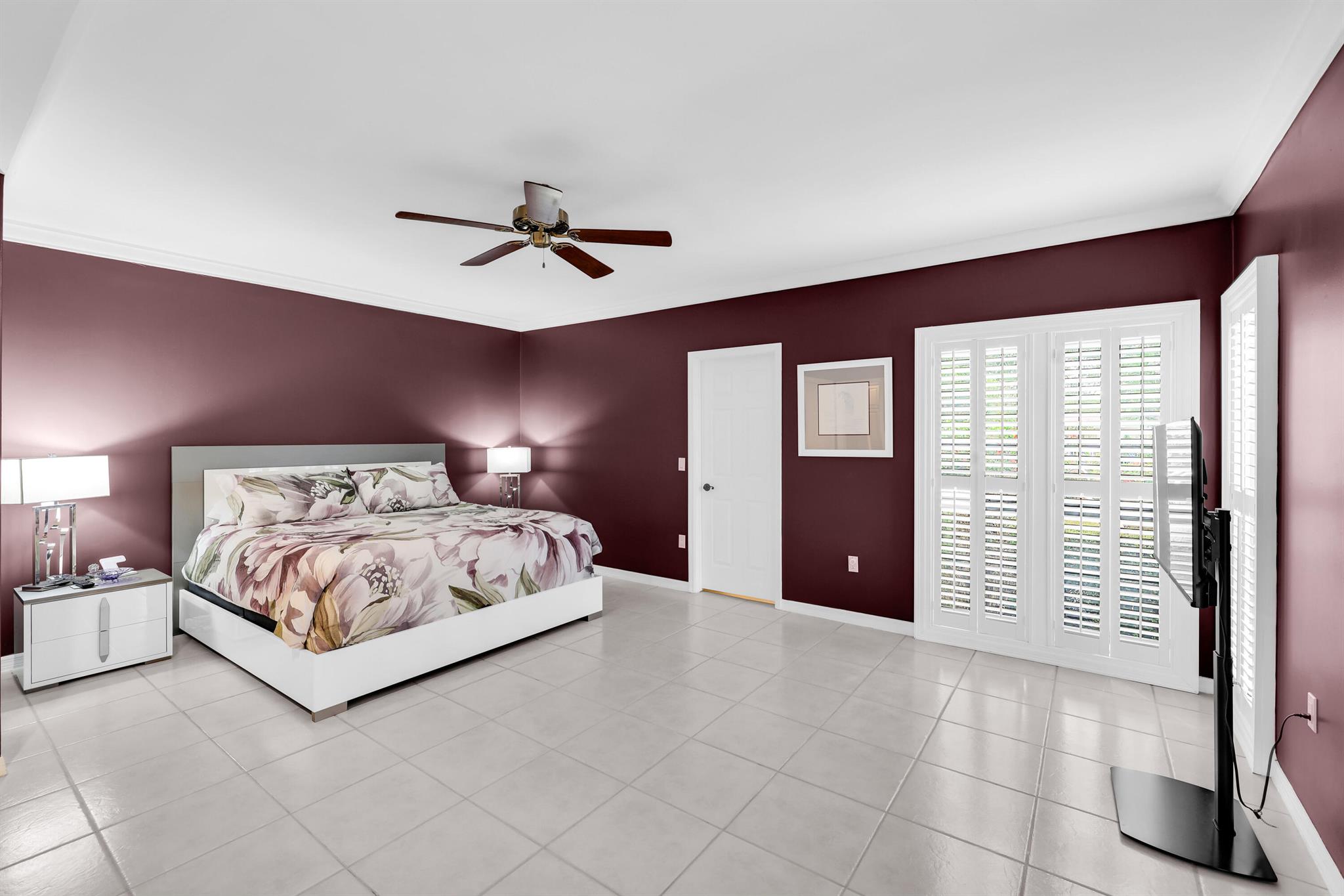 VILLA DESTE CONDO - Residential